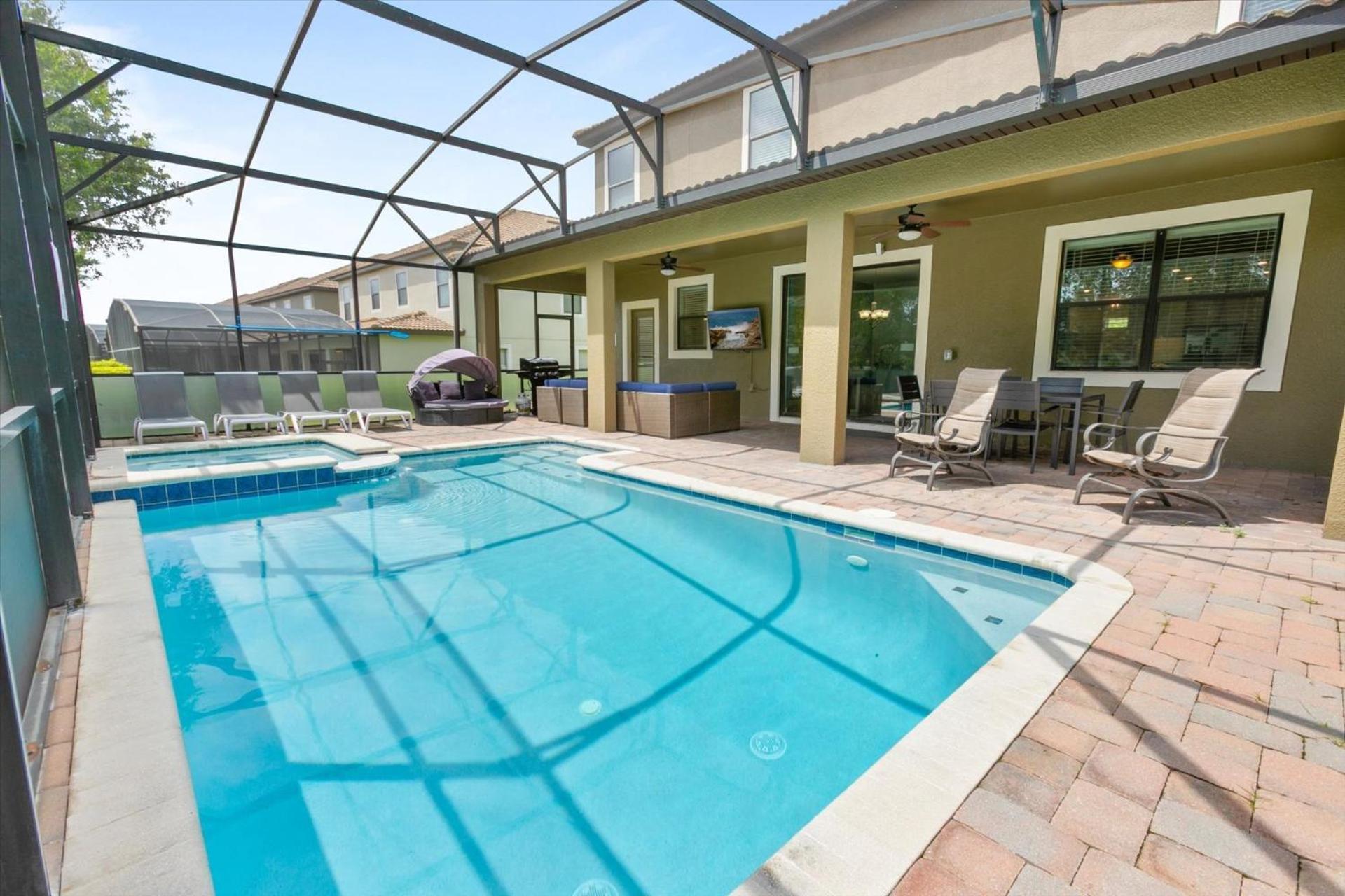 1411 Rolling Fairway Dr. *