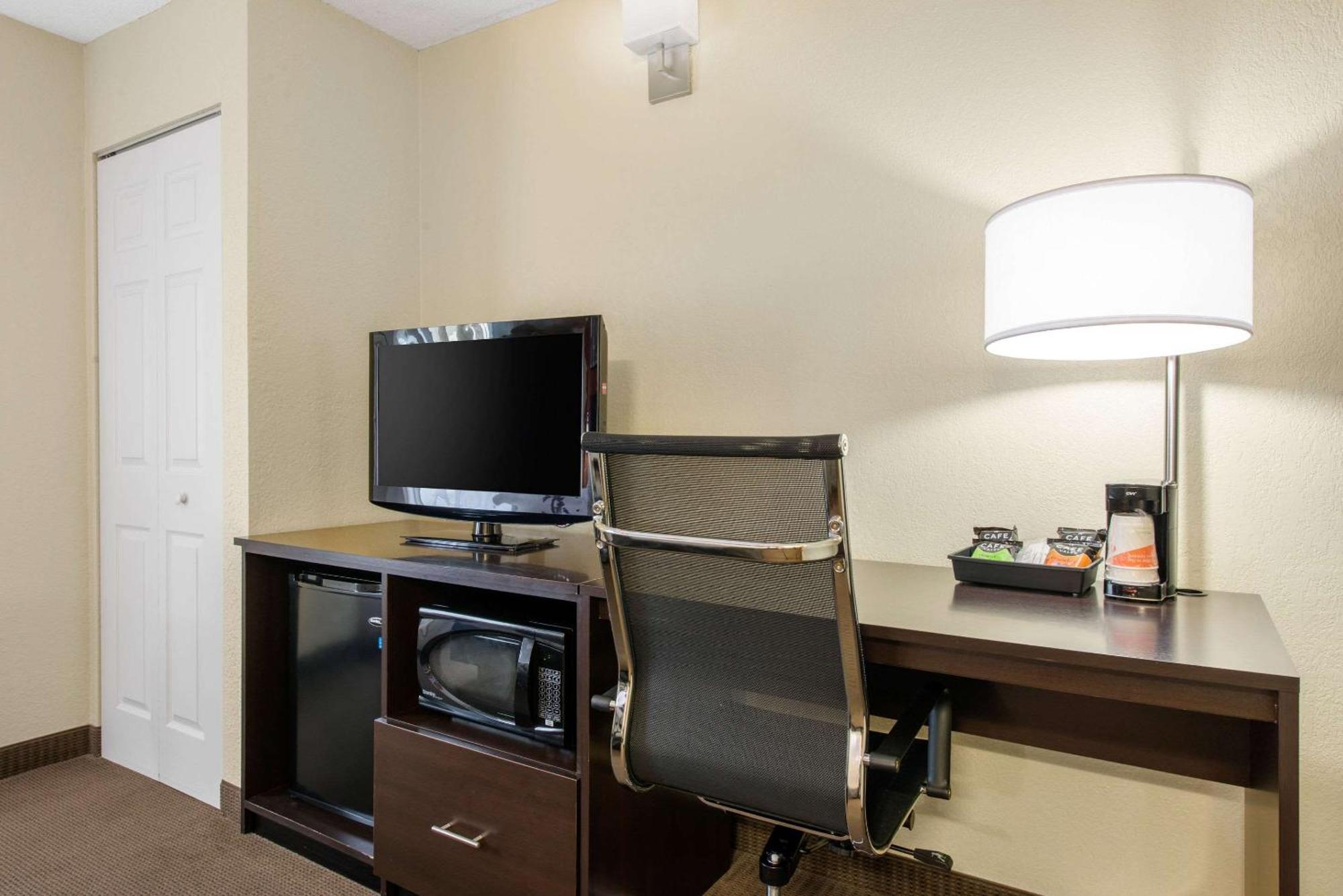 Sleep North Inn 2*