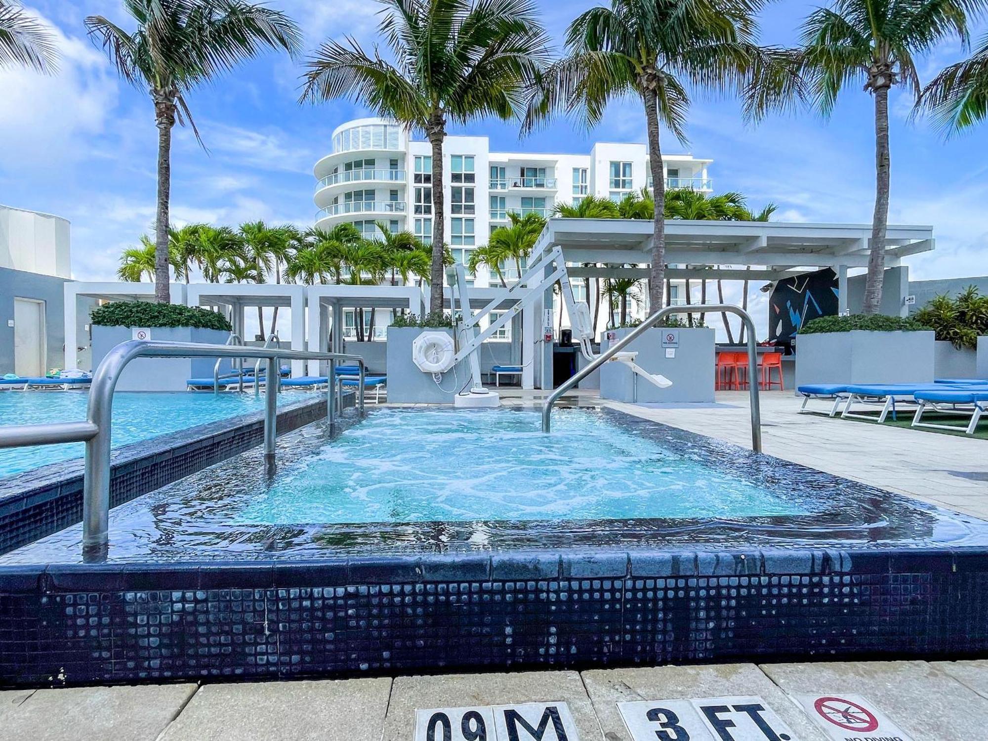 Luxury 2br Lauderdale W With Double Living Room, Ocean & Intercoastal Views, Brand New Sofas! Fort Lauderdale