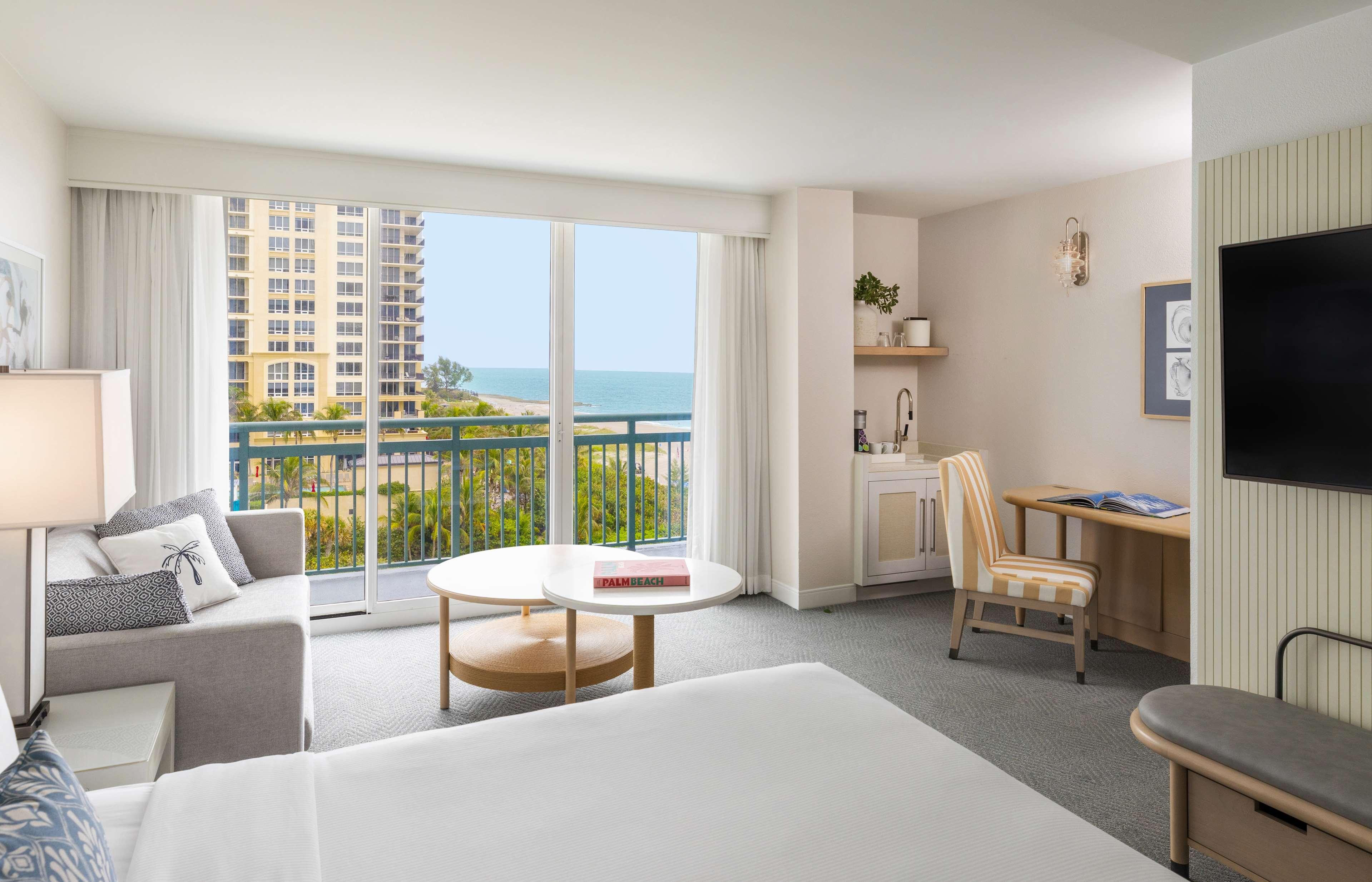 The Singer Oceanfront Resort, Curio Collection By Hilton 4*