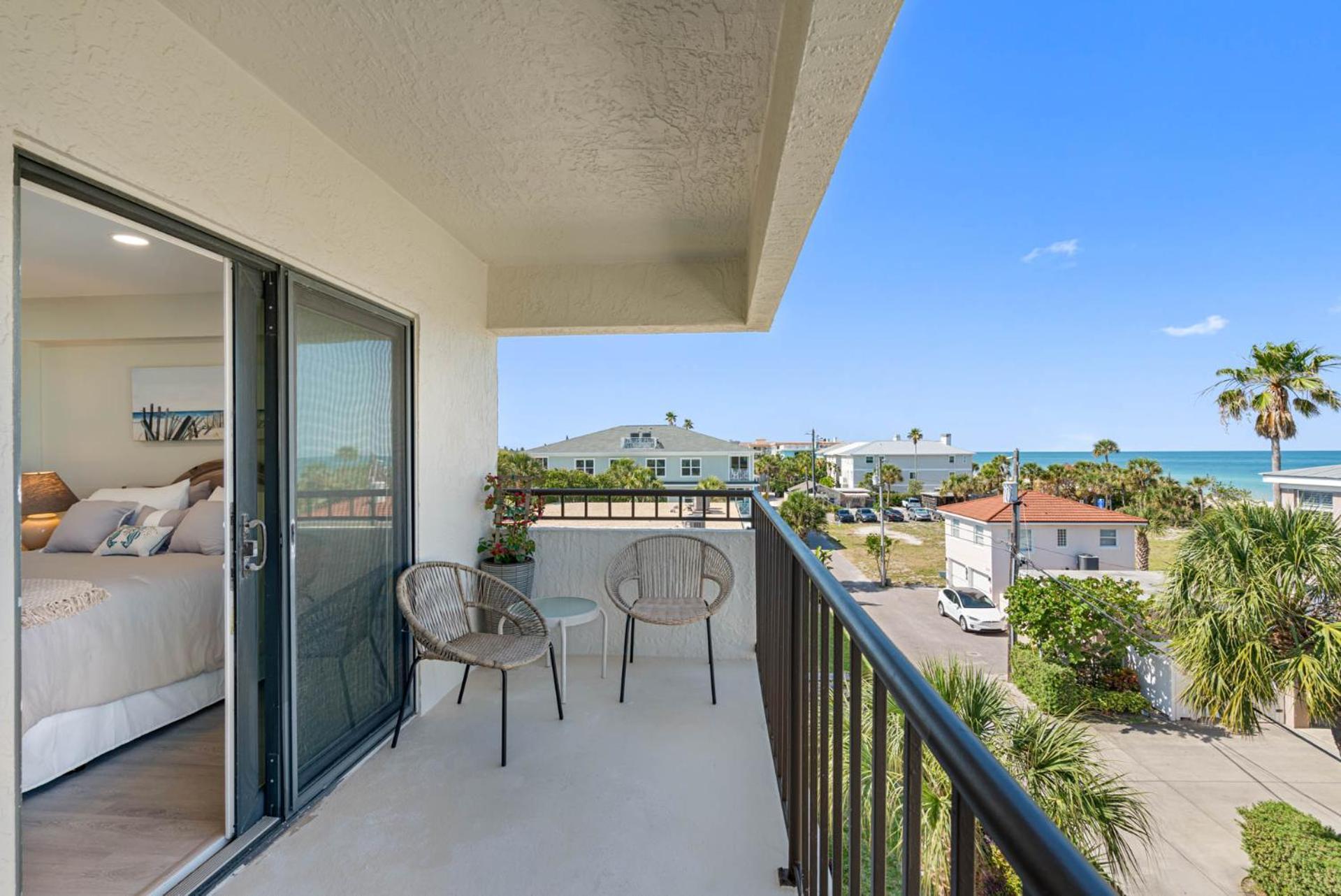 Breathtaking Penthouse Views Oceanview Getaway Apartment