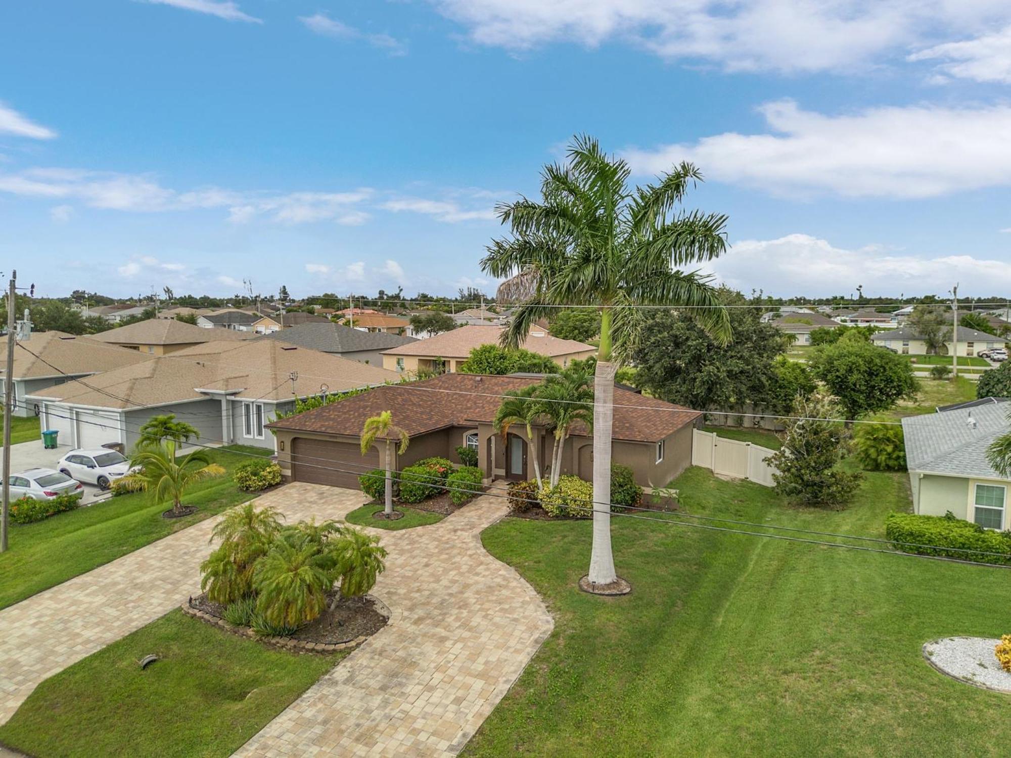 Tropical Oasis, Heated Pool And - Crystal Waters - Roelens Cape Coral