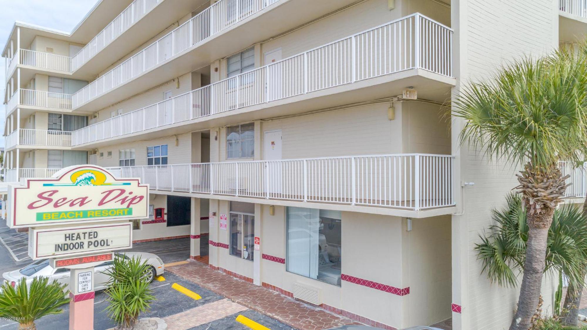 Oceanfront Oasis Aparthotel