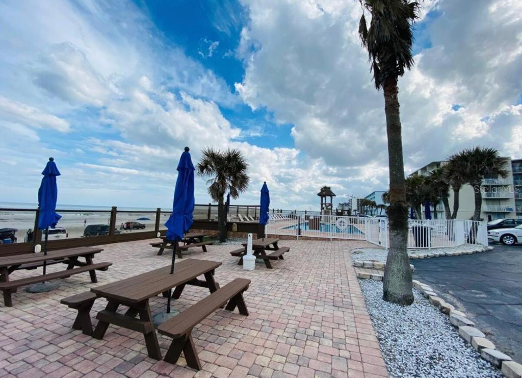 Oceanfront Oasis Aparthotel *