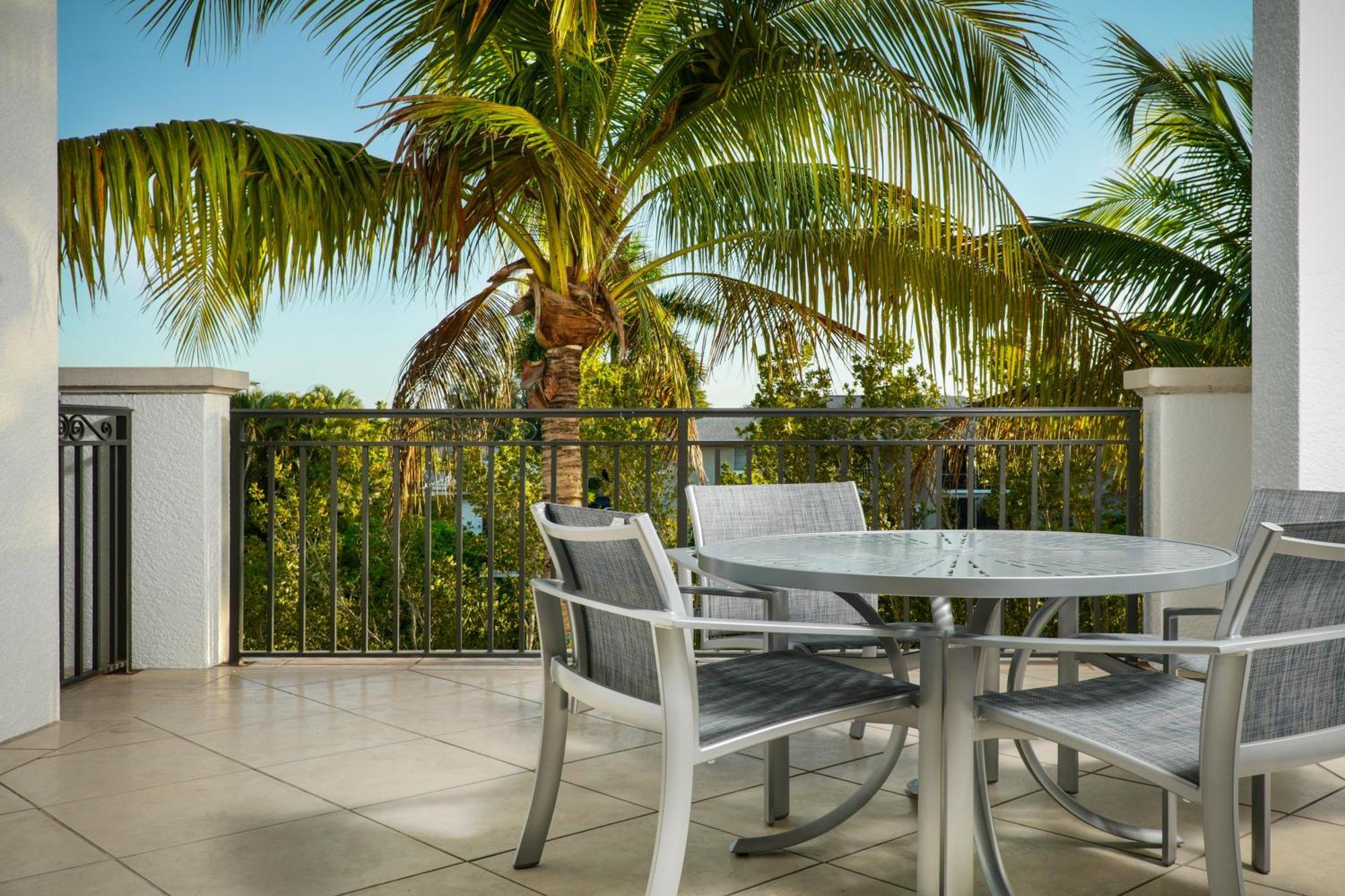 Resort Bay And Marina Naples