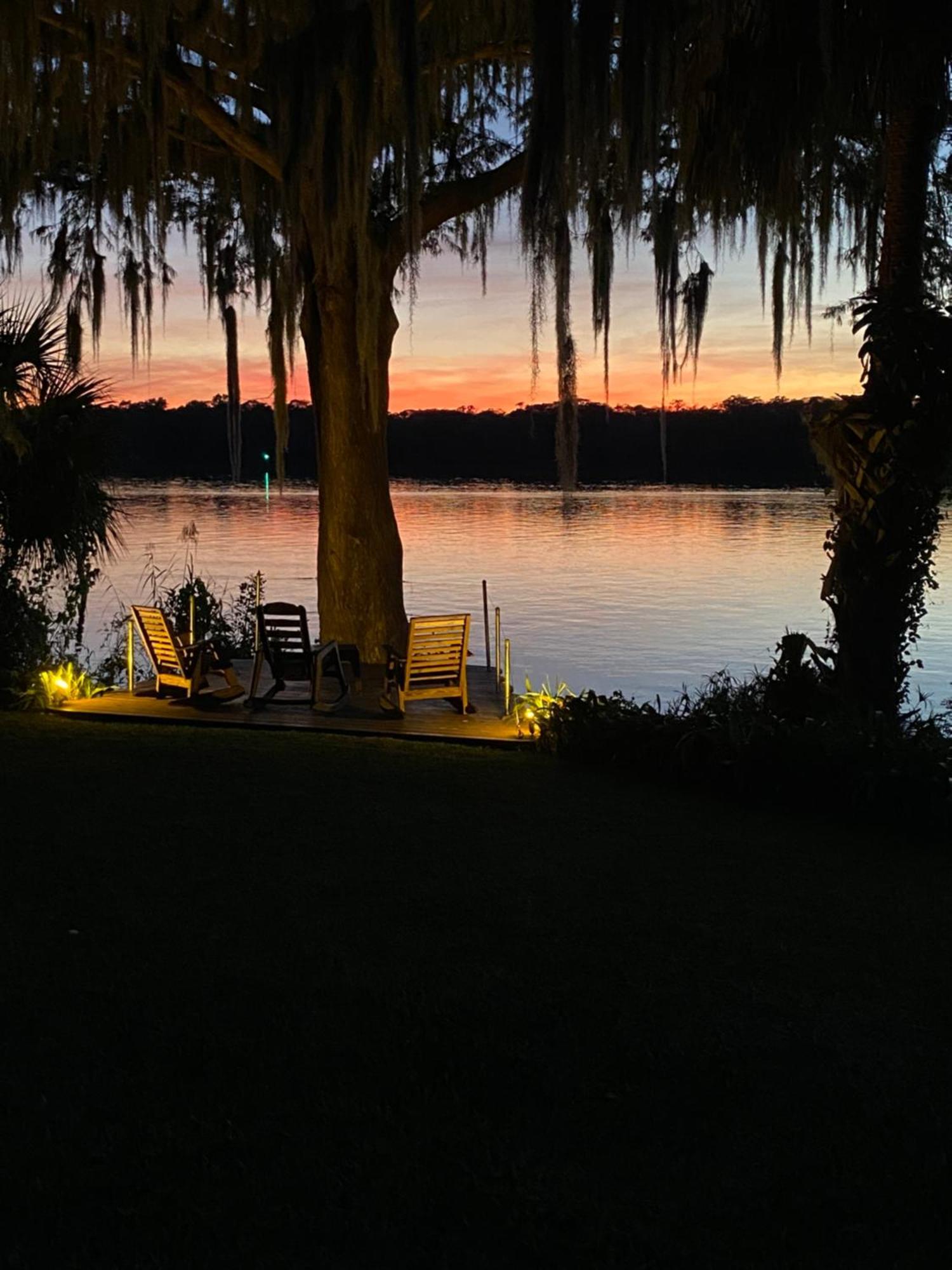 Stegbone's Fish Camp And Satsuma