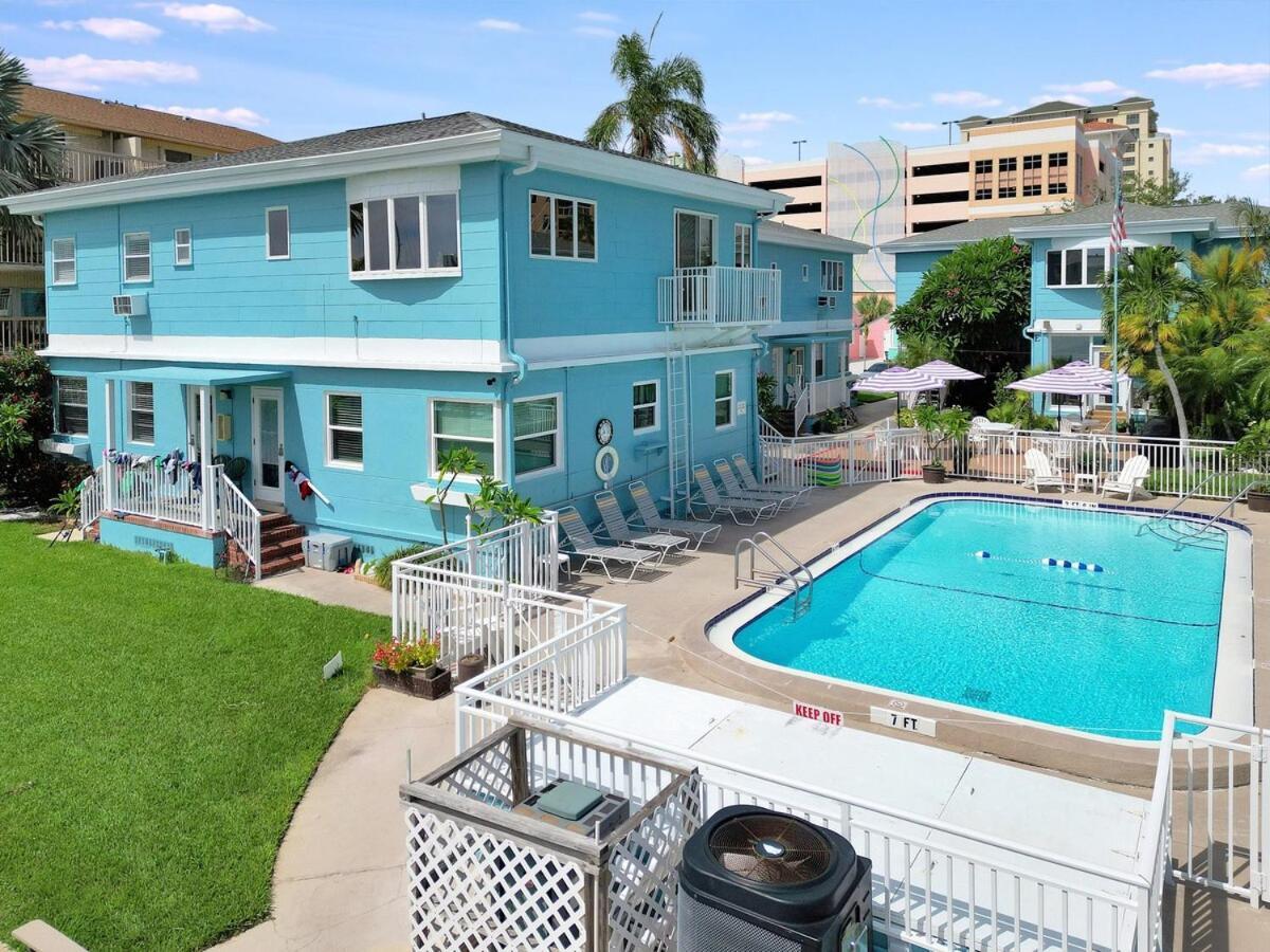The Seashell With Private Balcony And Walk To * Clearwater Beach