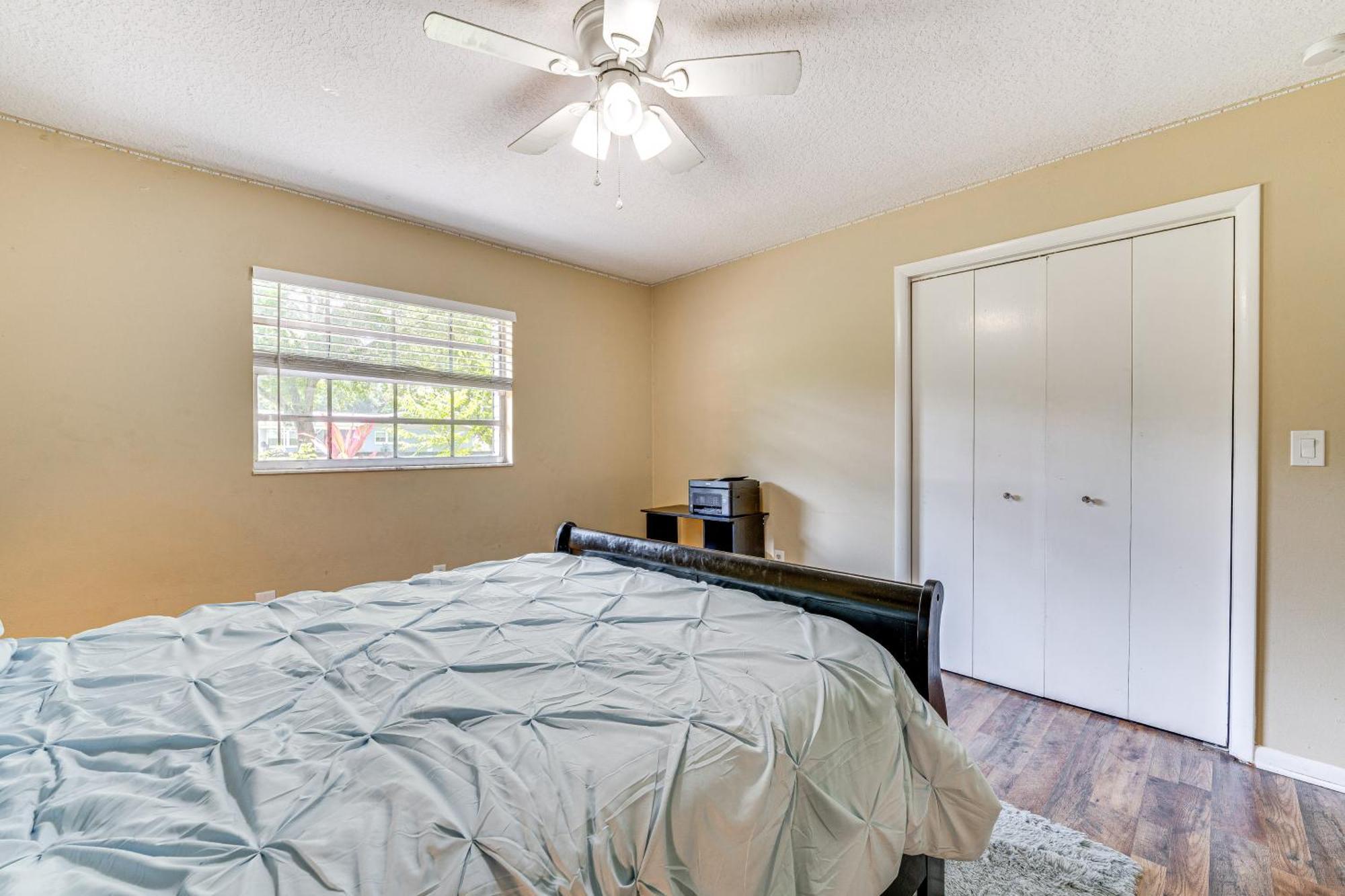 Spacious With Private Outdoor Oasis! *