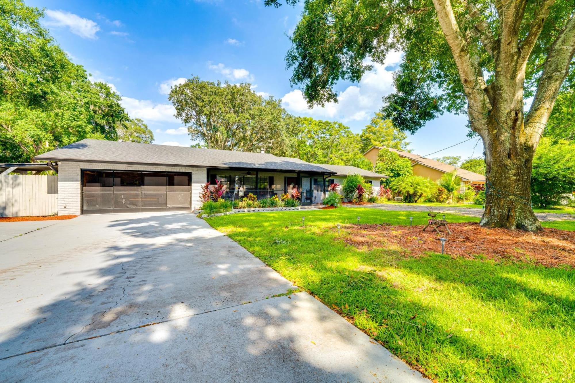 Spacious With Private Outdoor Oasis!