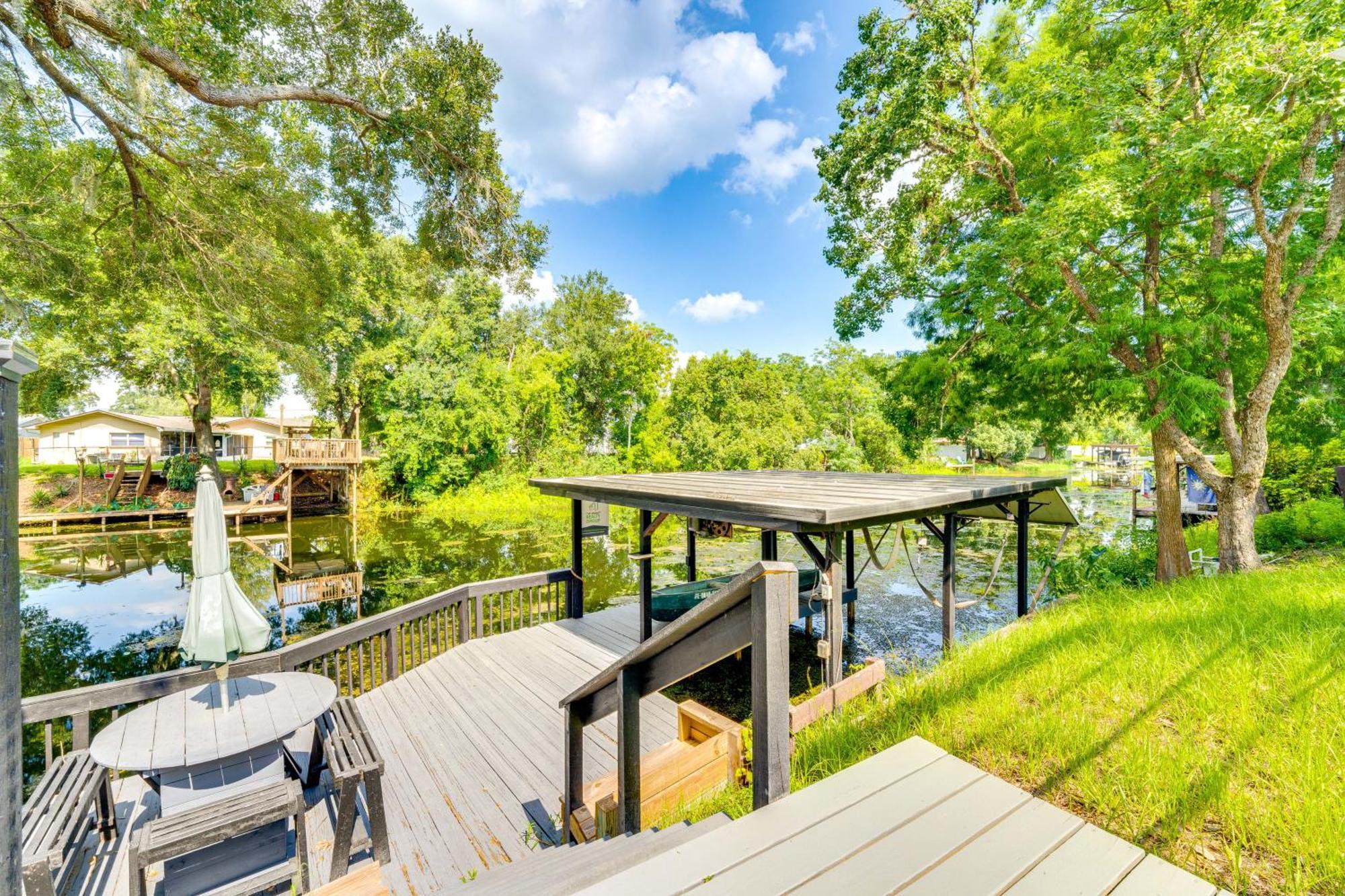 Spacious With Private Outdoor Oasis! * Tavares