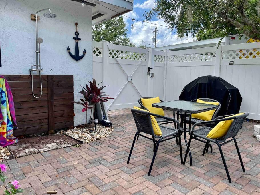 Pool - Supplies - Outdoor Shower - Pingpong Table Holiday home *