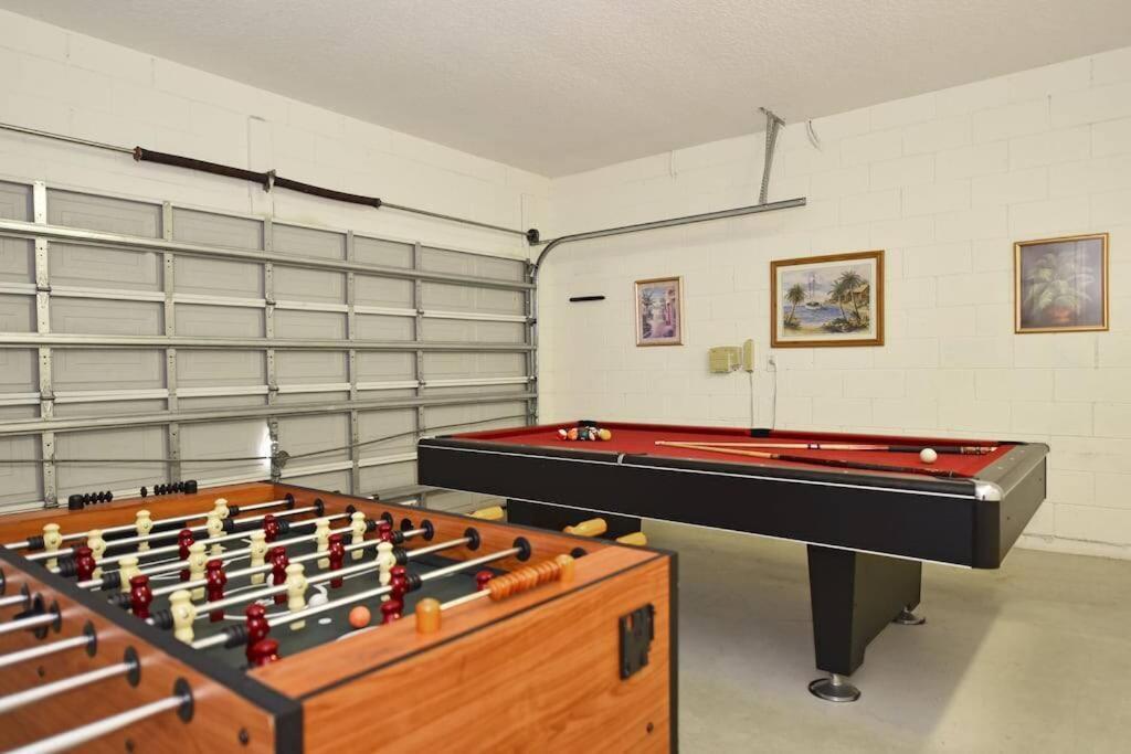 Family Home, Pool, Spa, In Gated -126 Holiday home