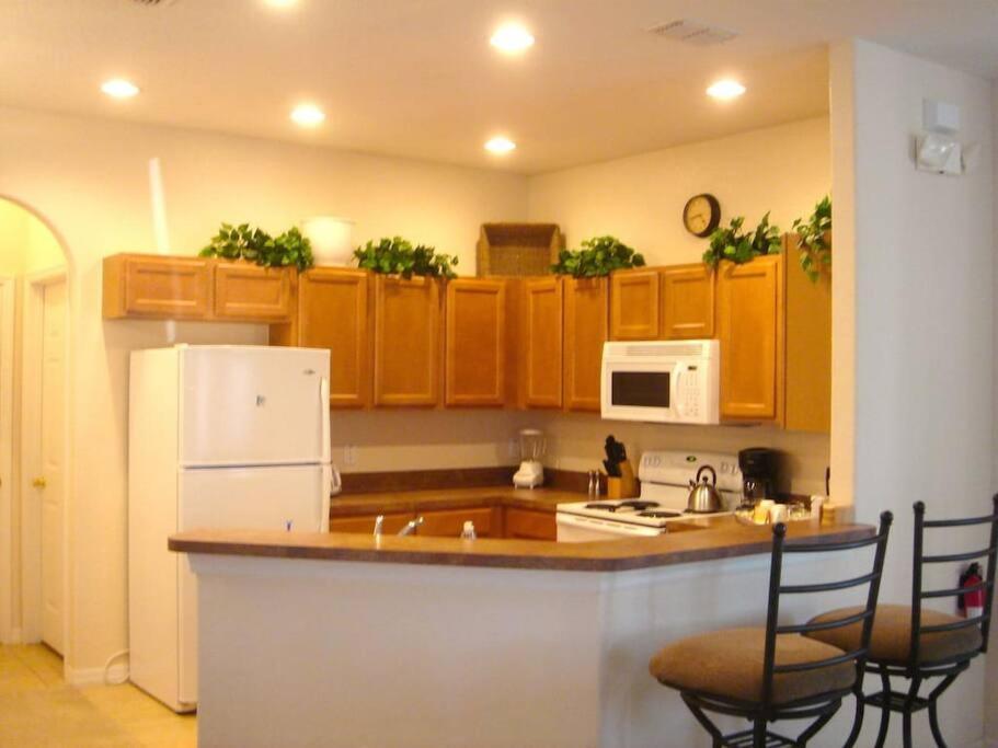 Holiday home Family Home, Pool, Spa, In Gated -126 *