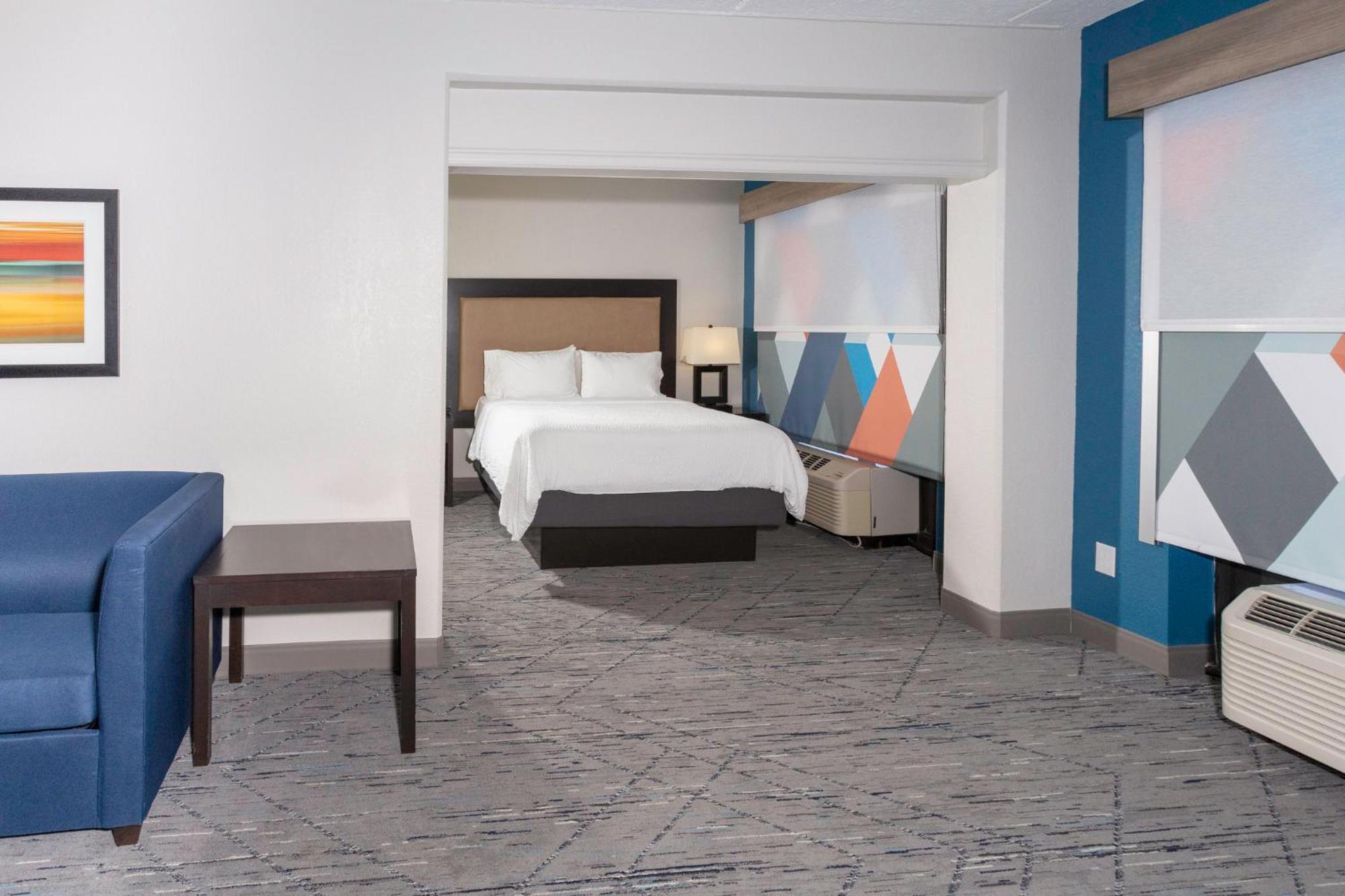 Express & Airport By Ihg 3*