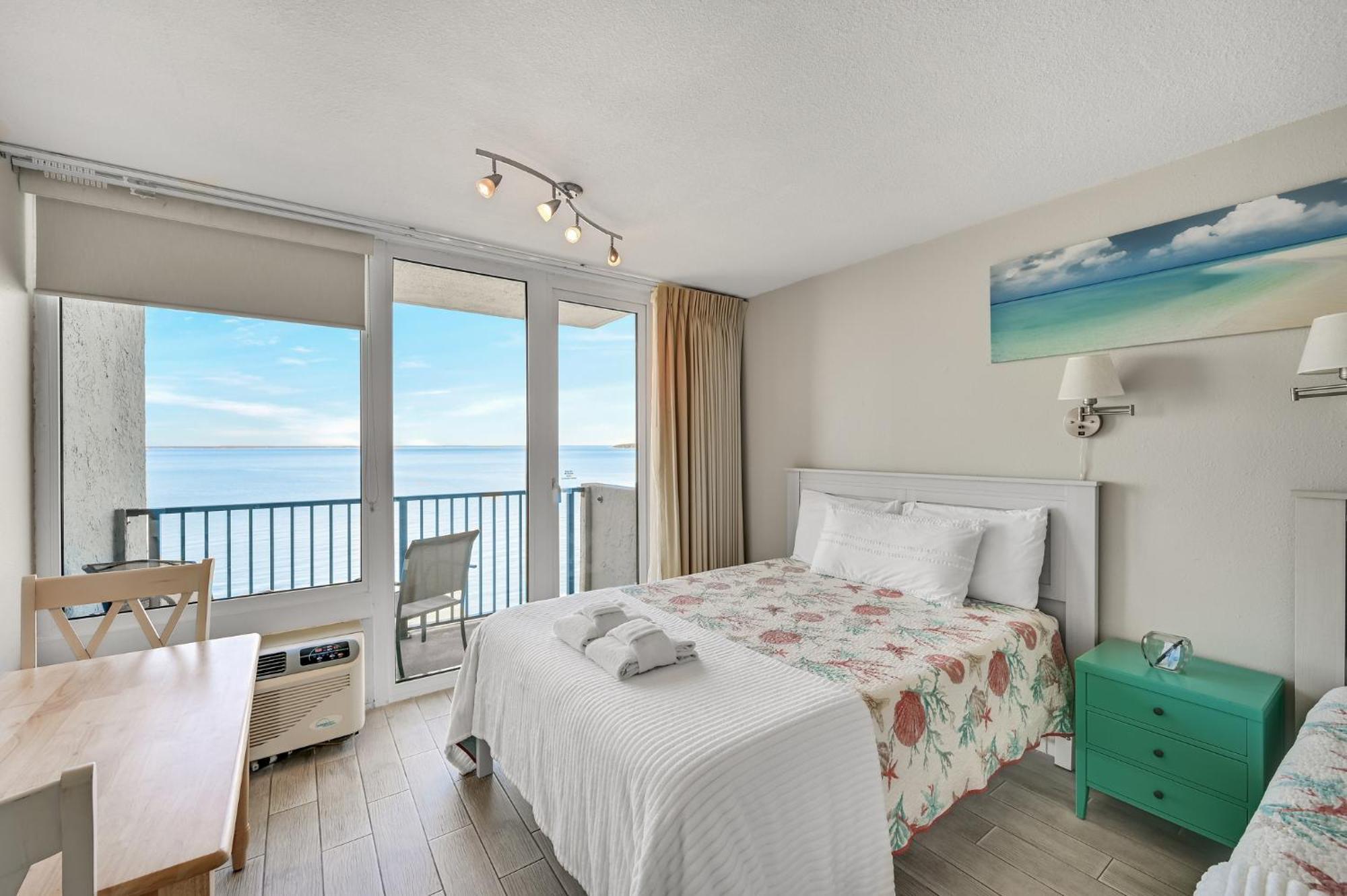 Sandestin Resorts, Bayside, Bay Front Apartment Destin