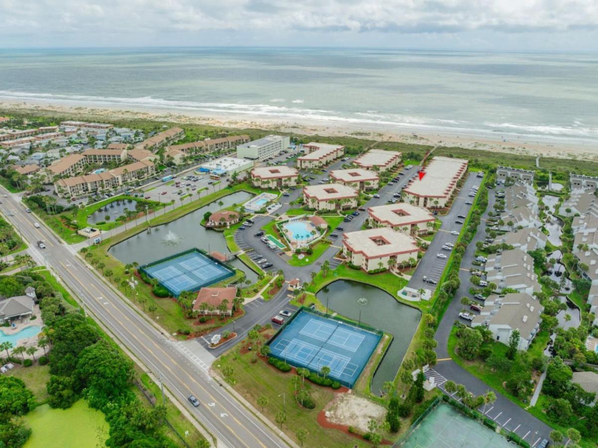 Holiday home Ocean Racquet Club Unit 3303 *