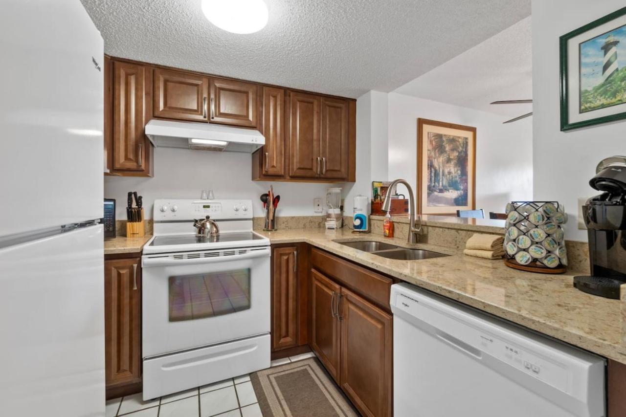 Holiday home Ocean Racquet Club Unit 3303 *