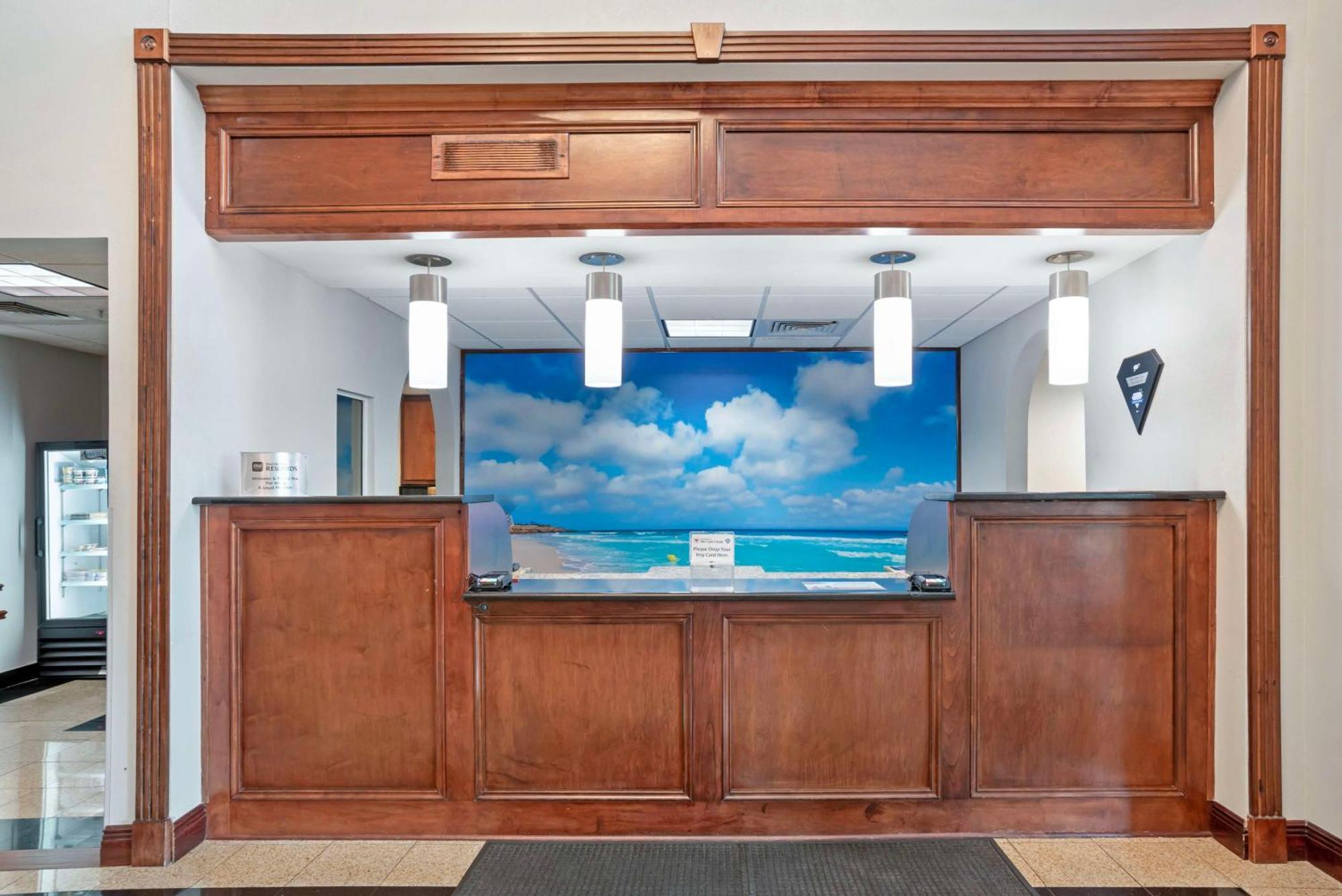 Hotel Western Blue Angel Pensacola