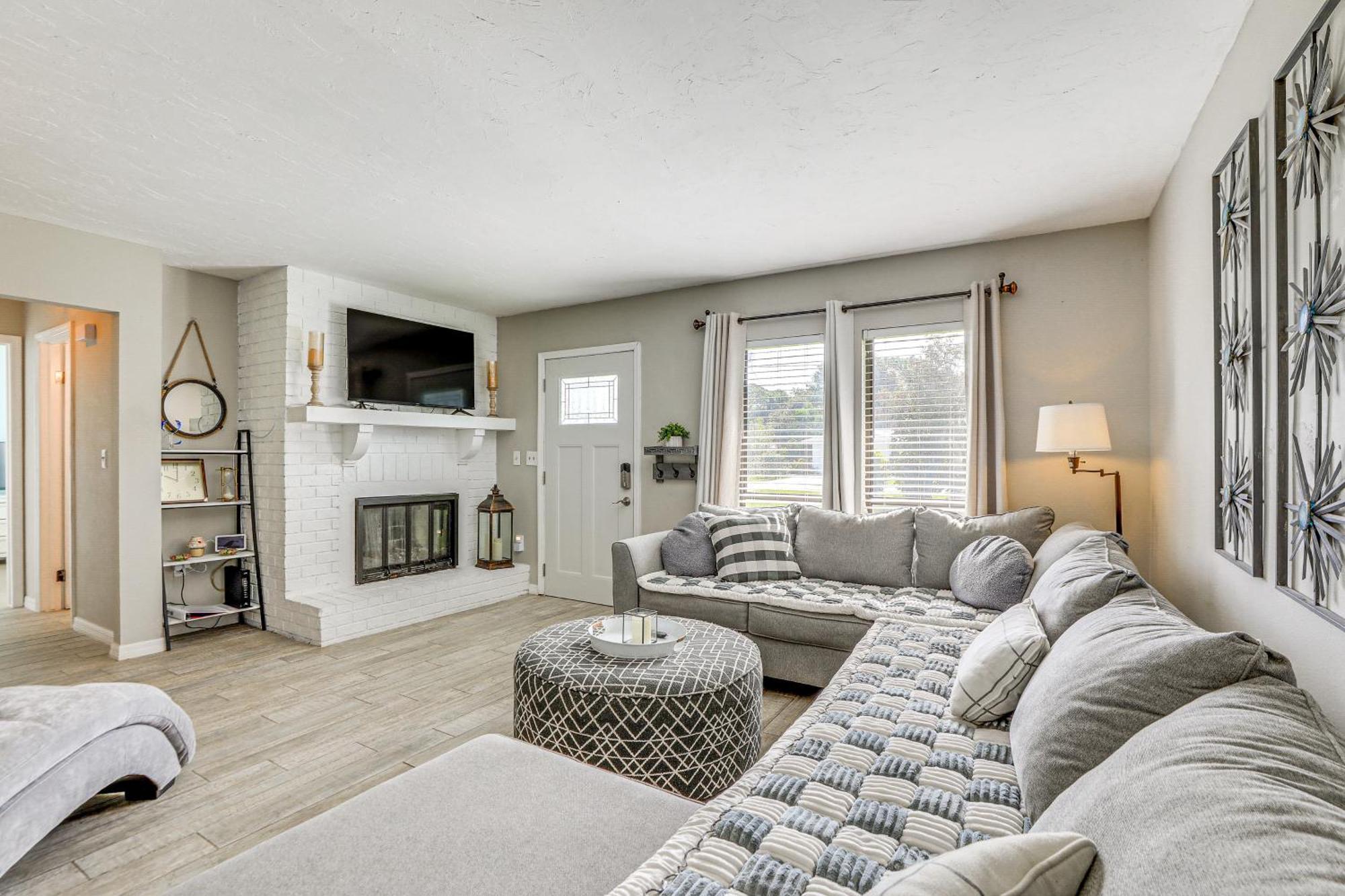 Holiday home Lovely Retreat Walk To Manasota Key Beach! *