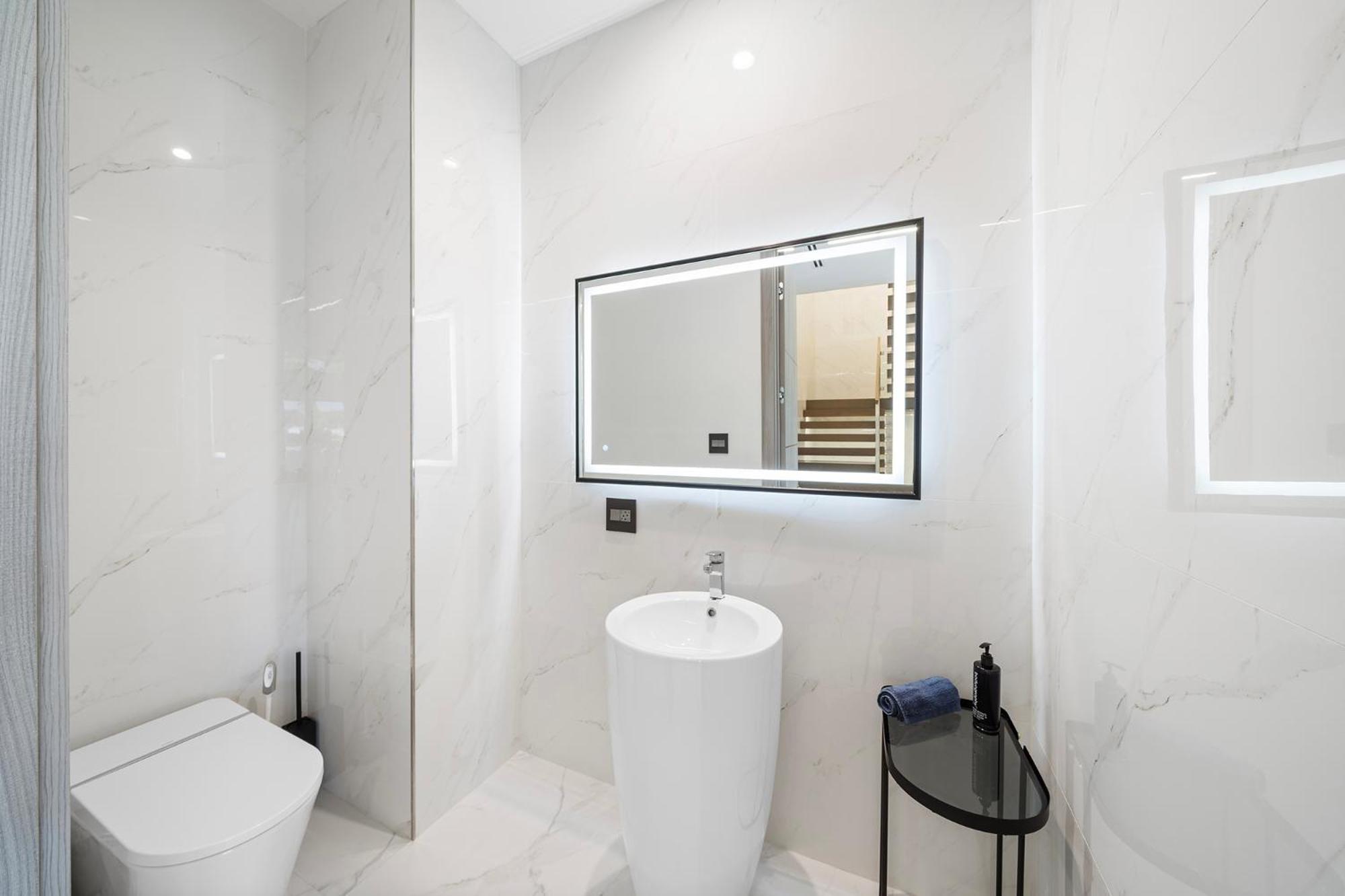 Waterfront 6 Bedrooms Sleeps 14 People * Miami
