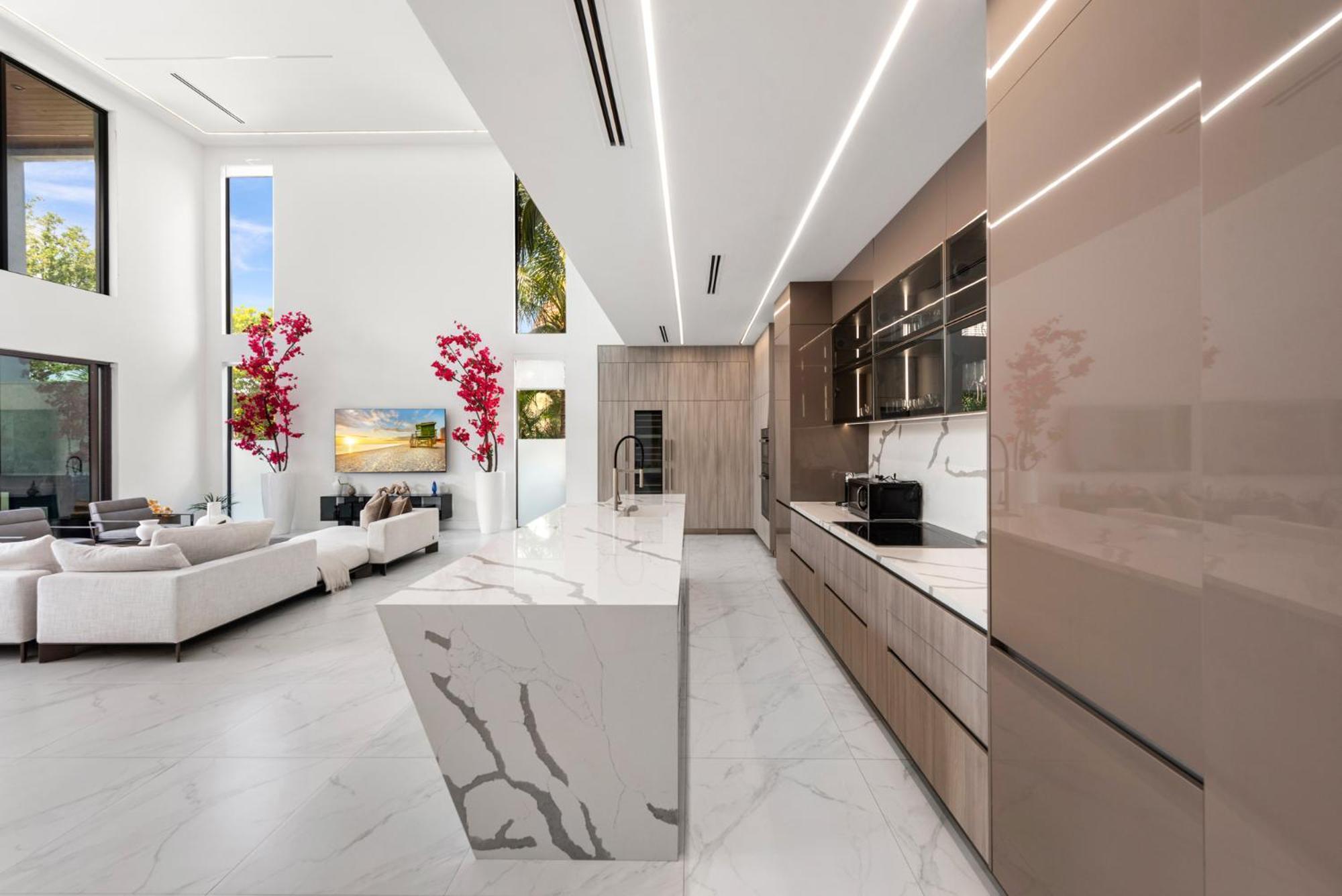 Waterfront 6 Bedrooms Sleeps 14 People Miami