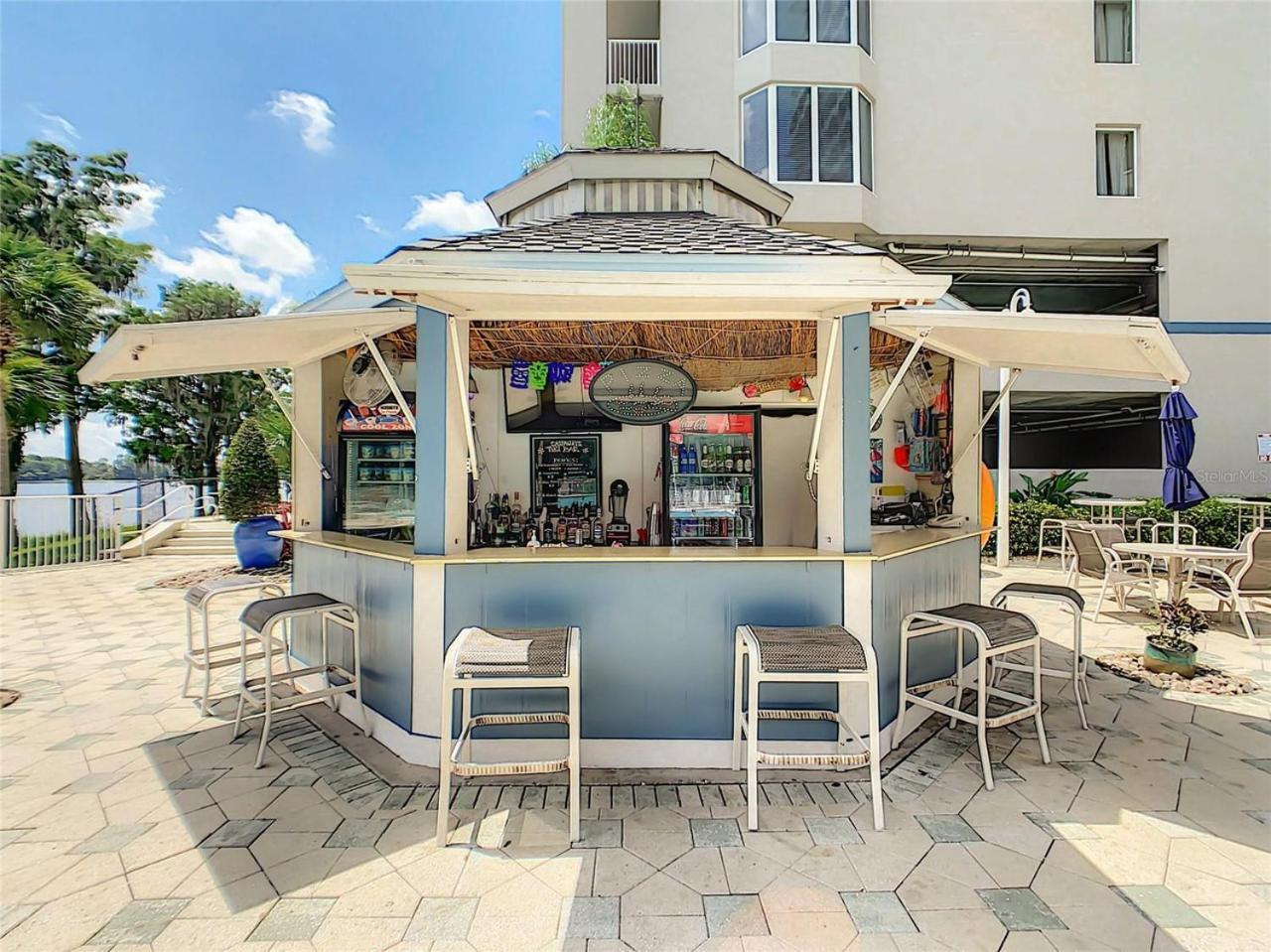 Sunshine Oasis - Orlando Lakefront Luxury Aparthotel