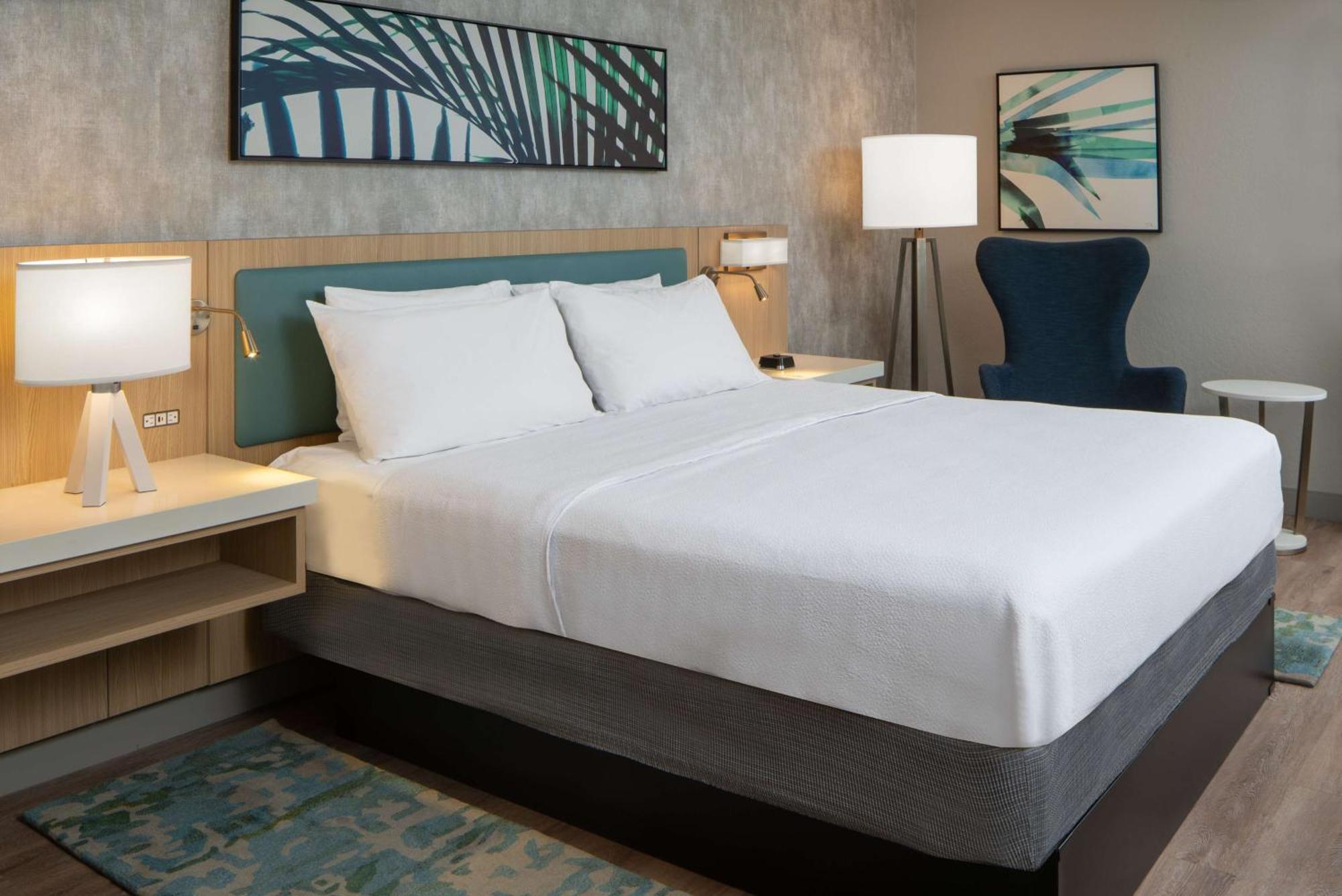 Hilton Garden Airport Hotel