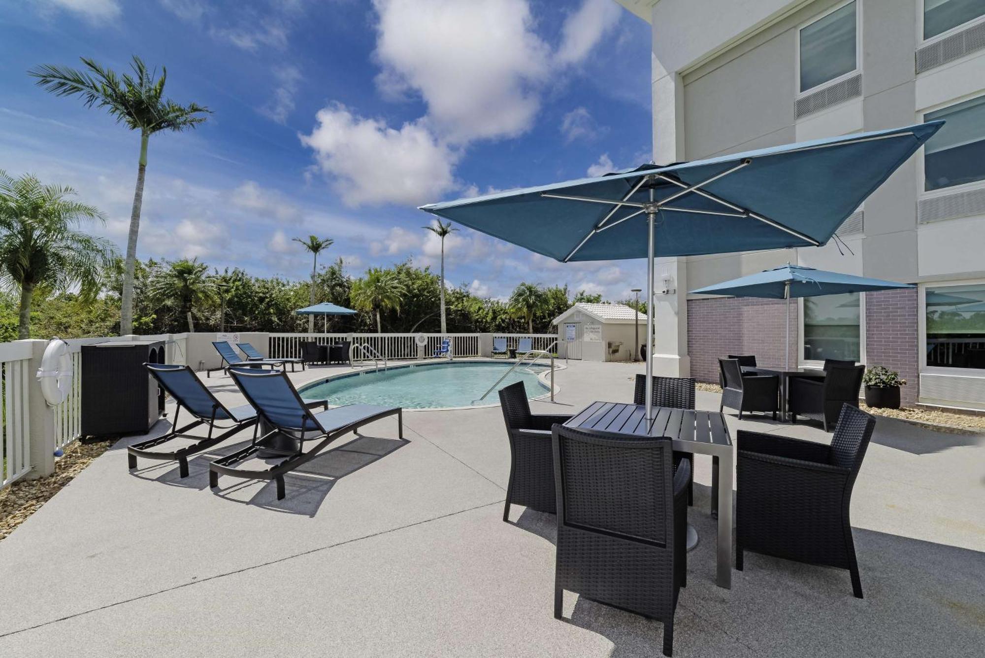 Hampton Hotel 3*