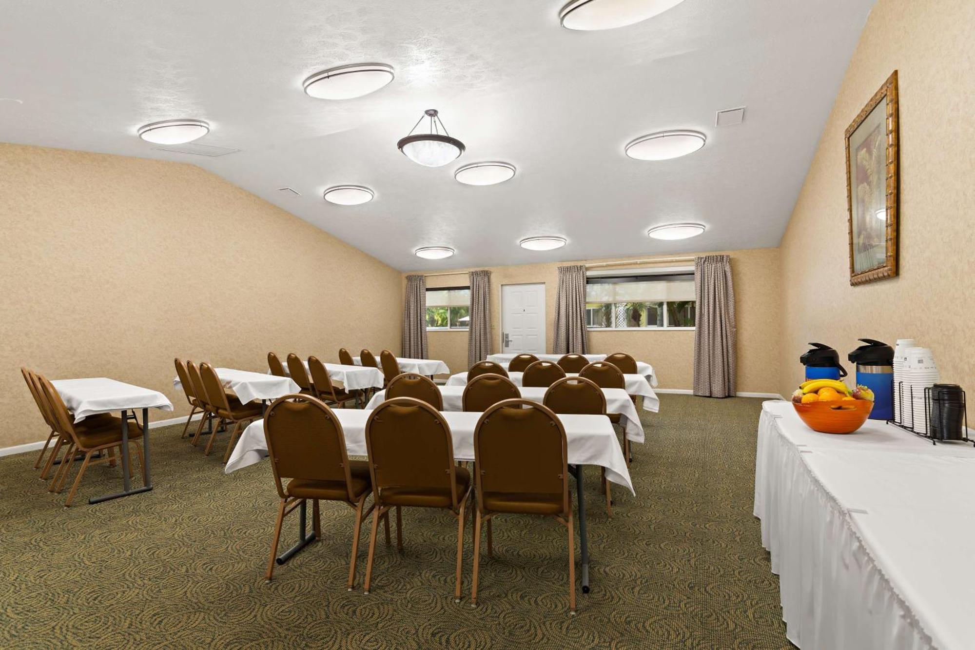 Hotel Western 3*
