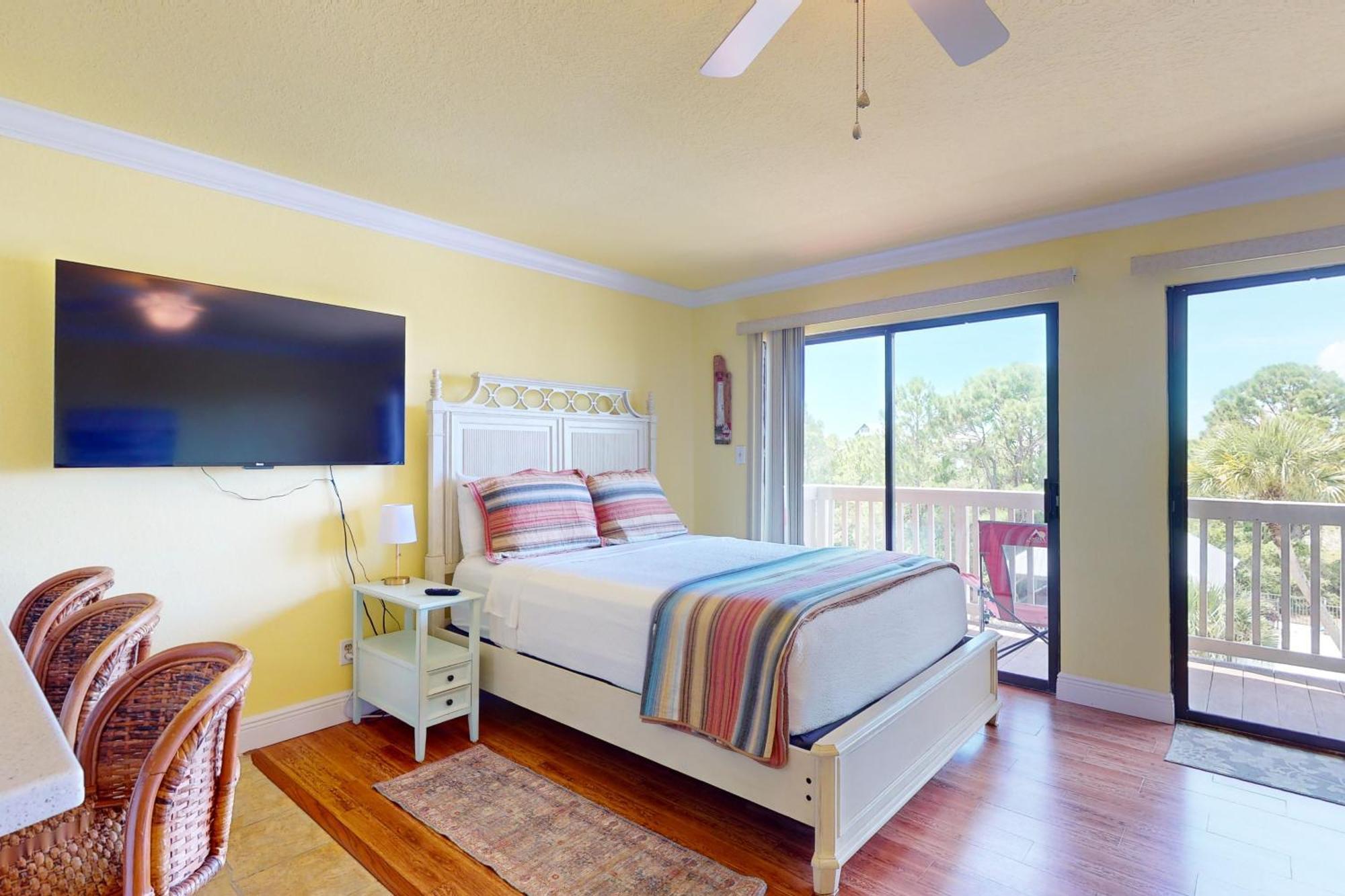 Beachfront Ii 202 *