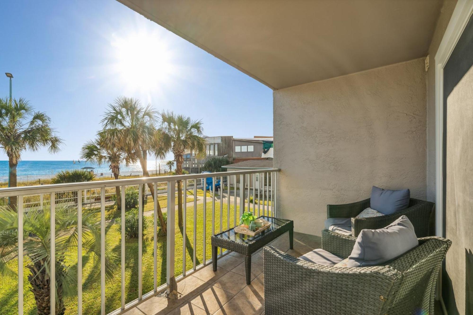 Summit 204 Free Beach Chairs With Your Panama City Beach