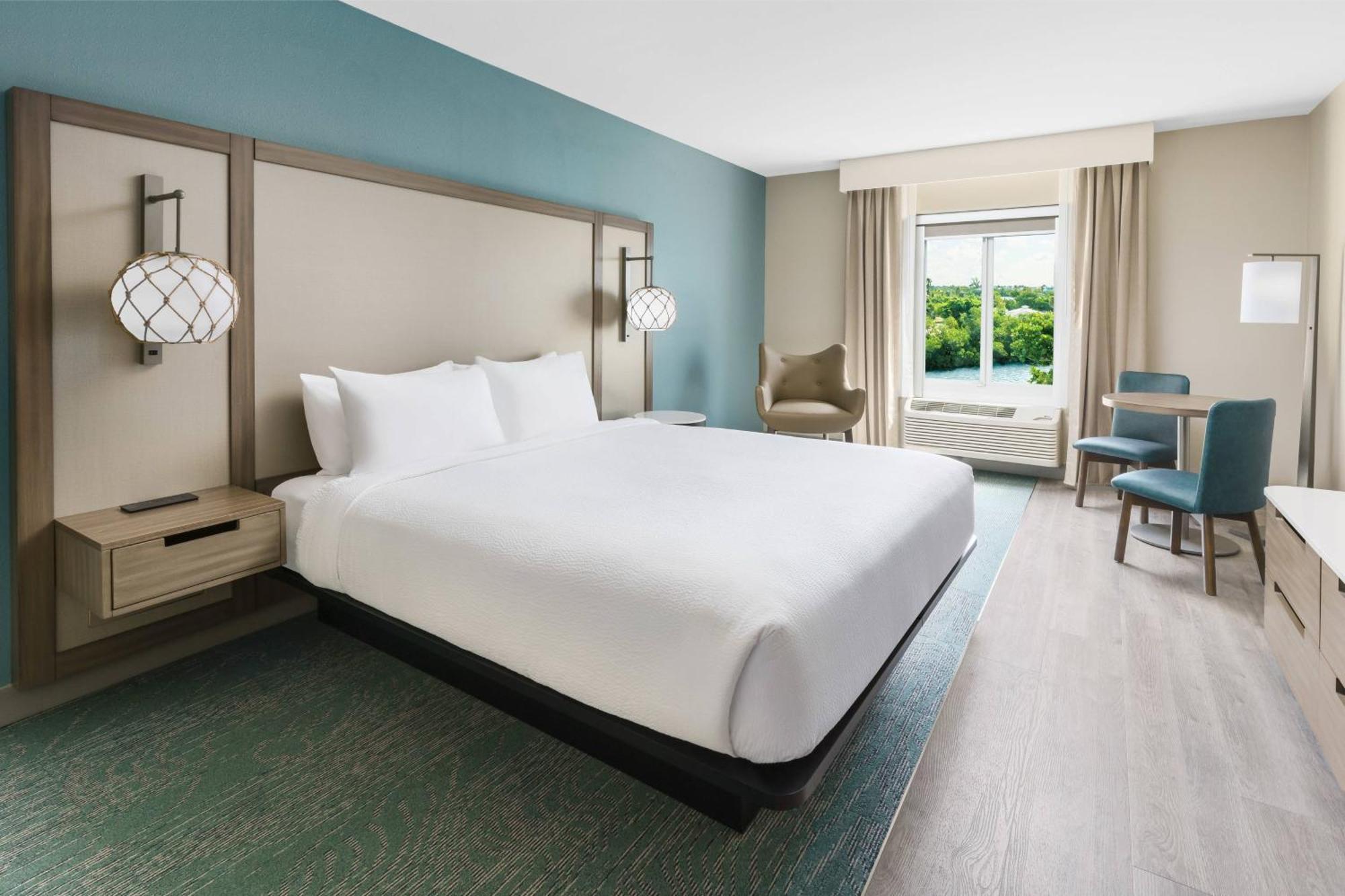 Resort Fairfield By Marriott & Florida Keys