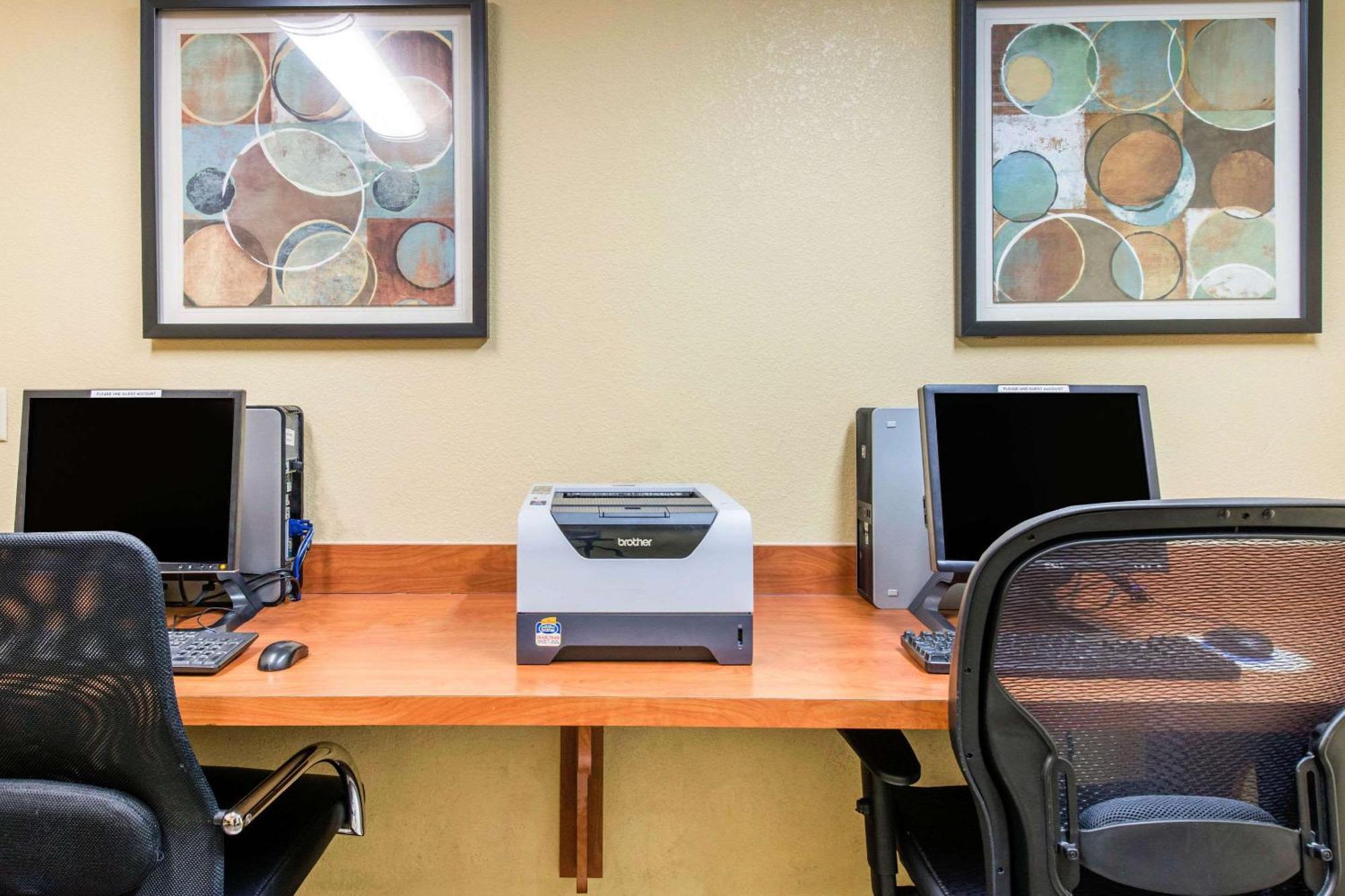 Comfort & Near Universal Resort-convention Ctr Hotel