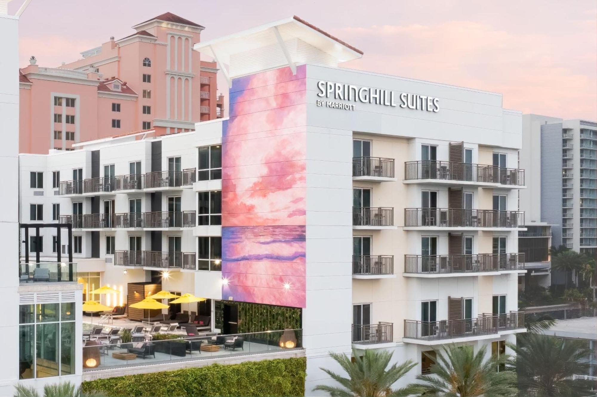 Hotel Springhill By Marriott Clearwater 3*