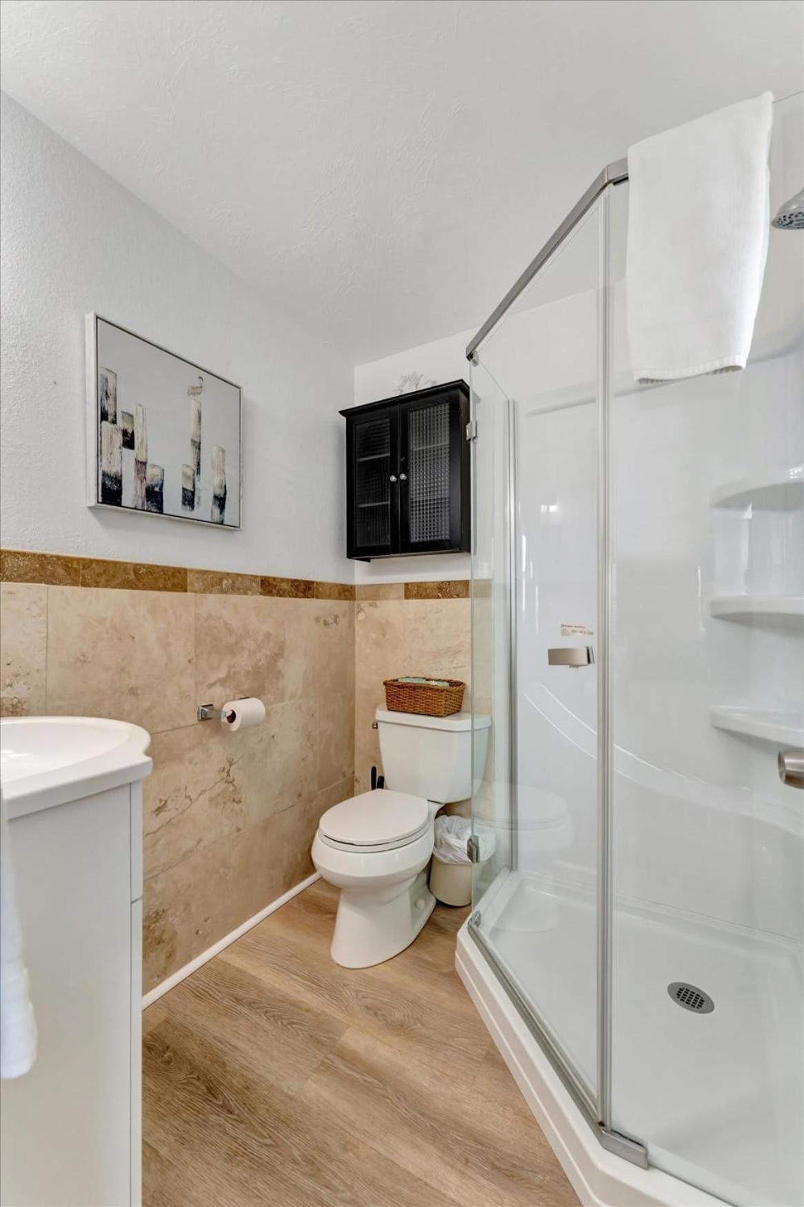 Holiday home The Seashell With Private Balcony And Walk To