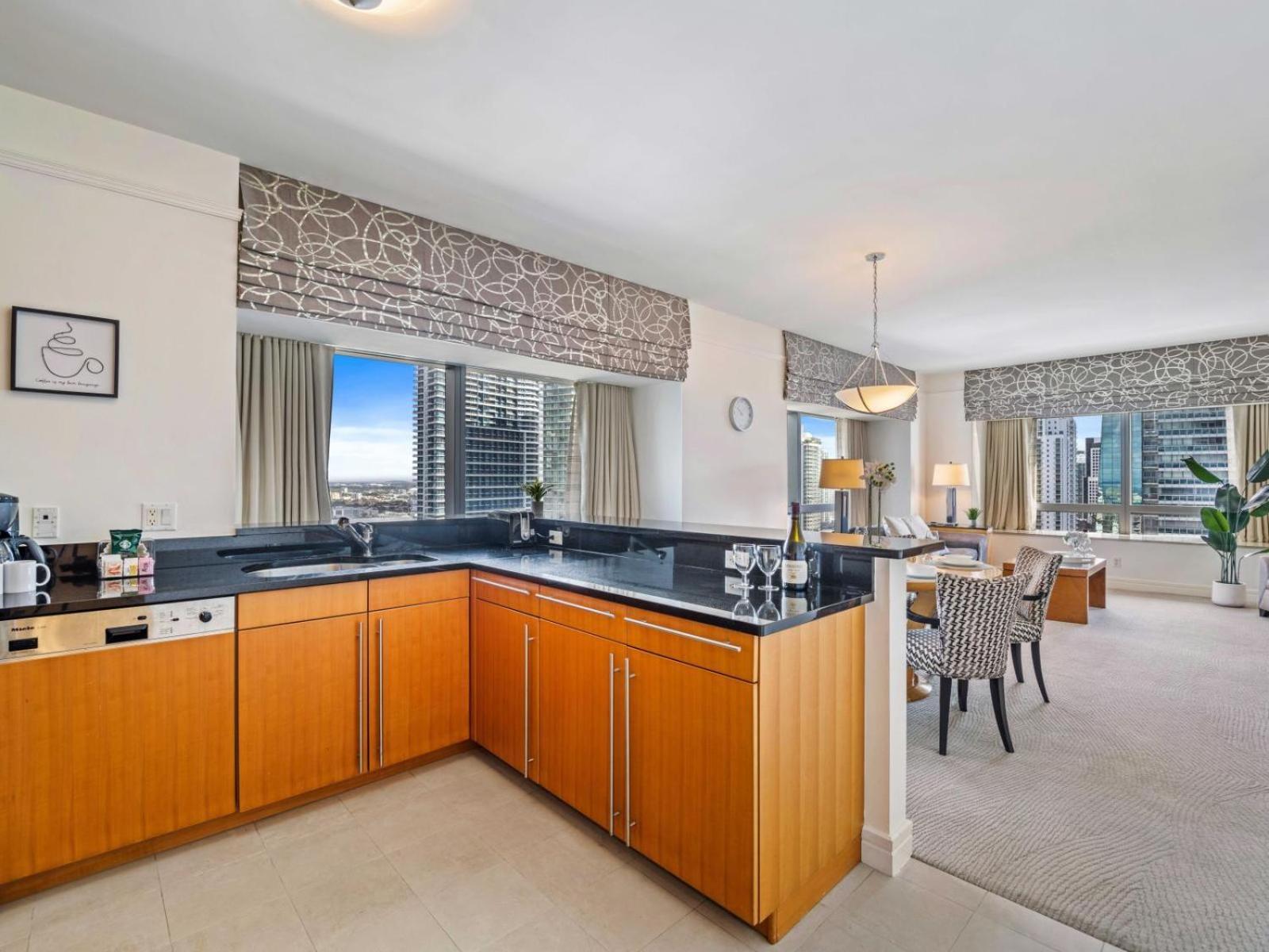 Casiola In Four Seasons Apartment Miami