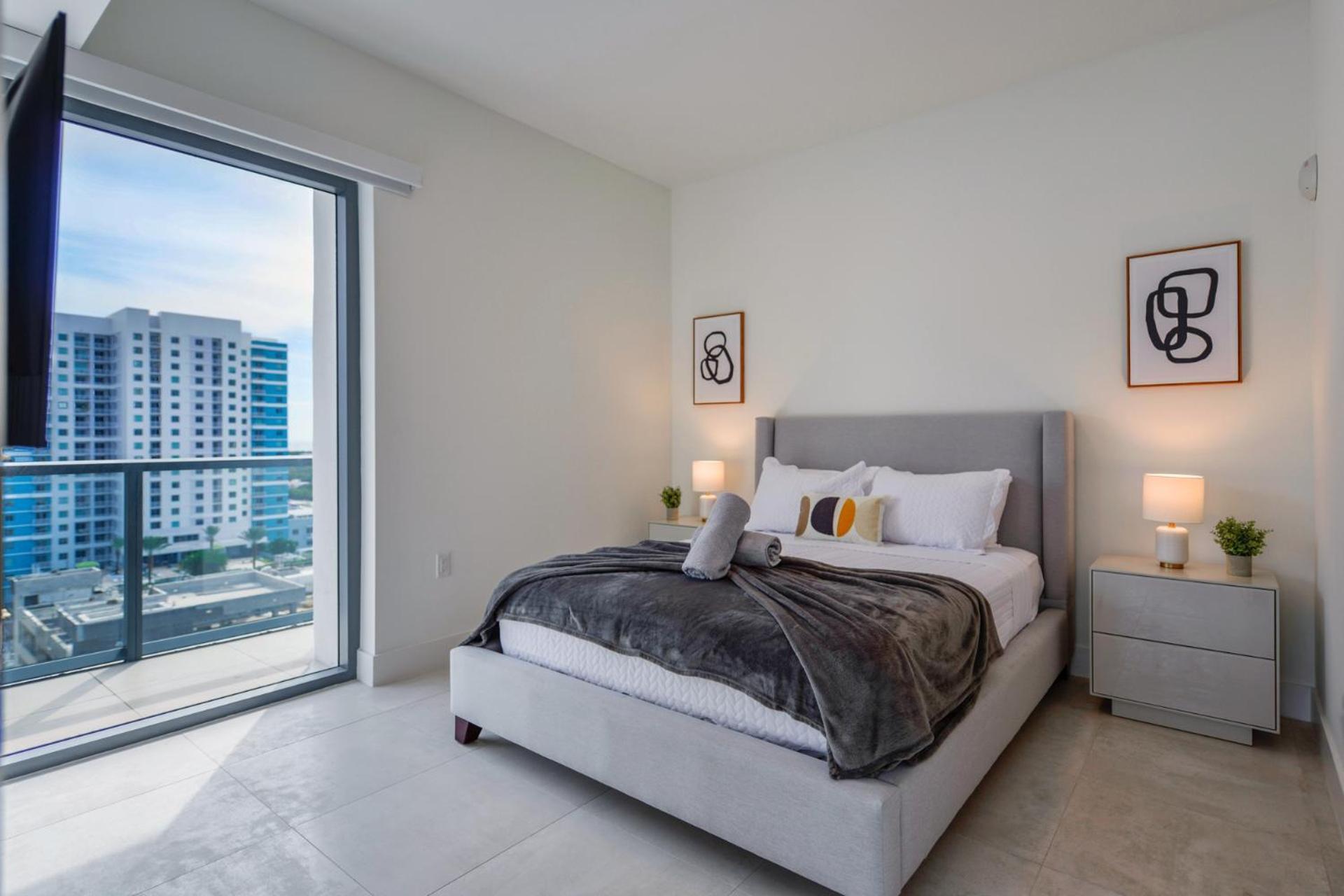With Amazing Views In The Heart Of Brickell * Miami