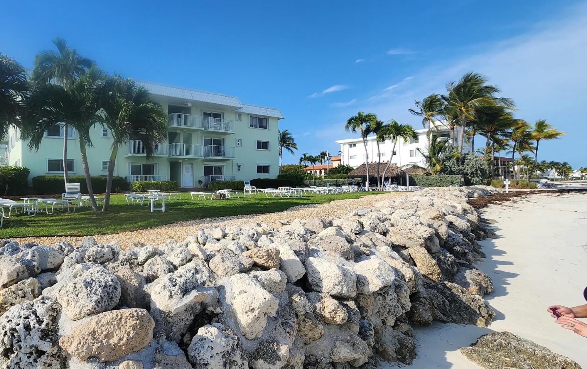 Paradise Awaits At Key Colony Aparthotel Key Colony Beach
