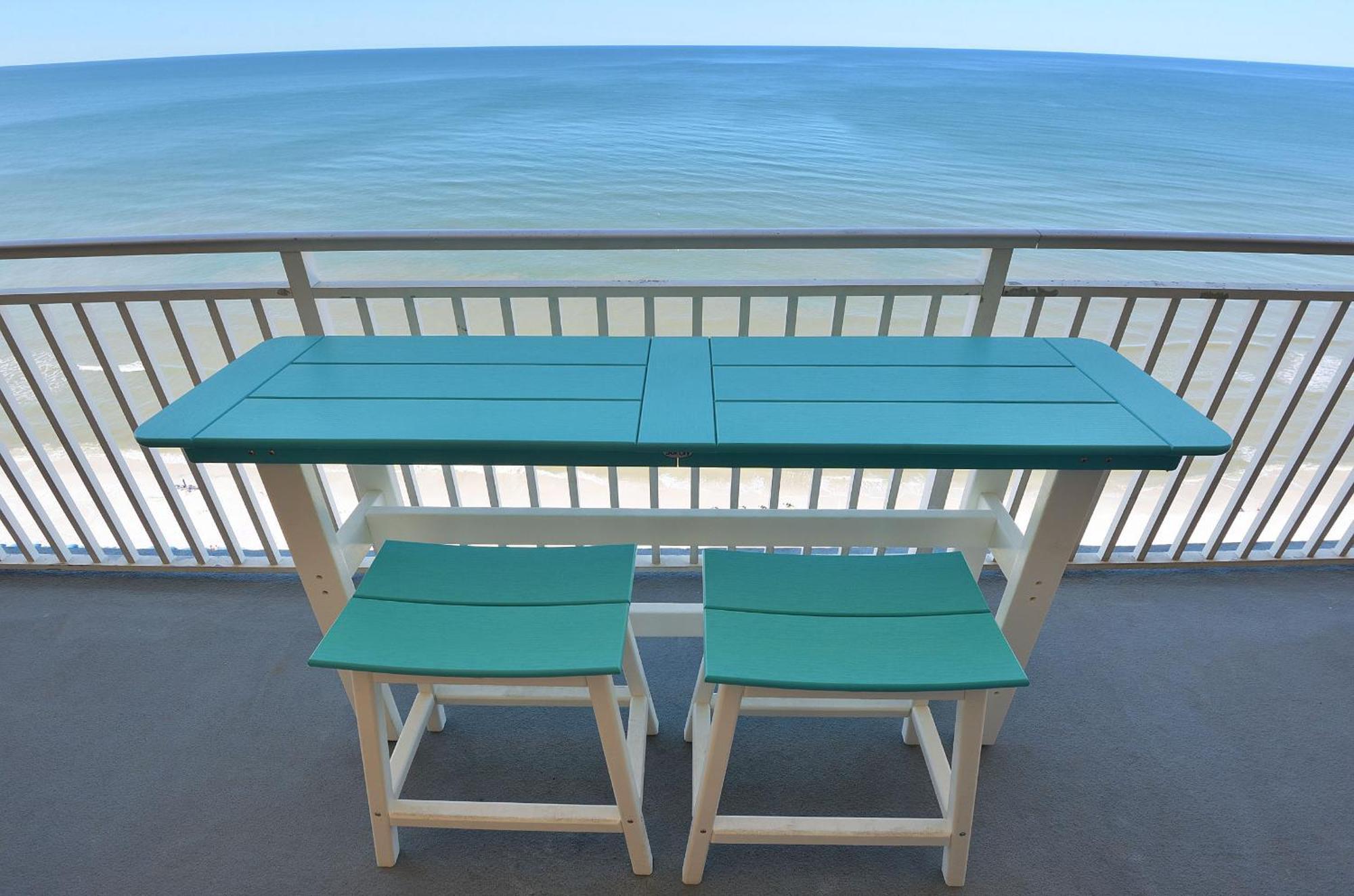 Beachfront Oasis At Splash And *