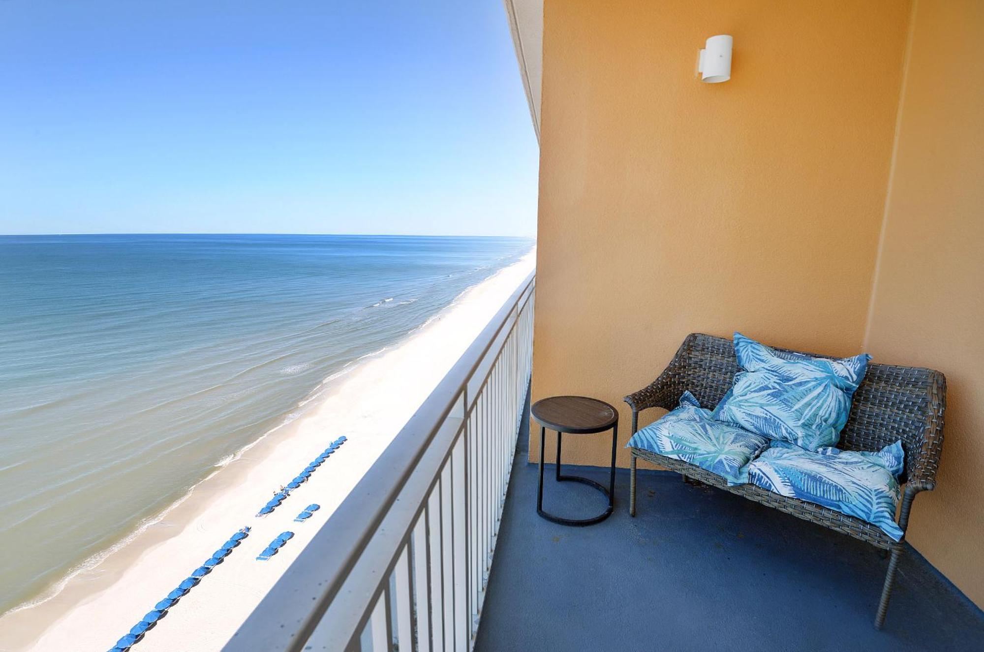 Beachfront Oasis At Splash And