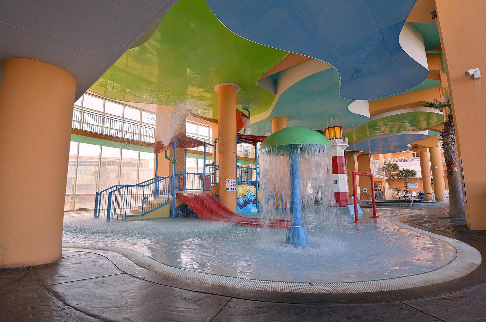 Beachfront Oasis At Splash And Aparthotel