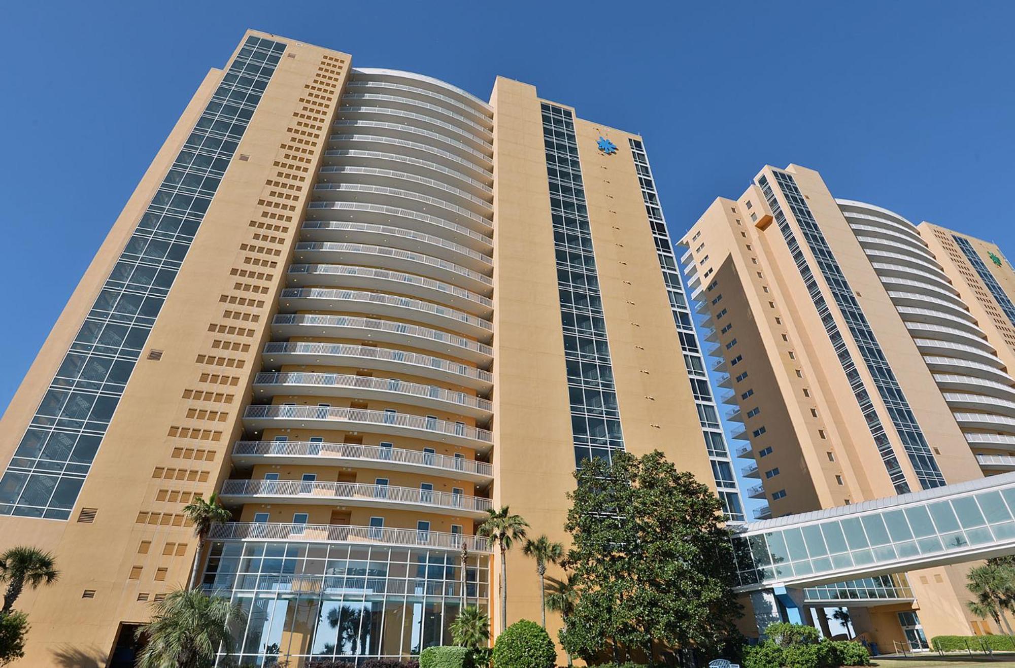 Aparthotel Beachfront Oasis At Splash And *