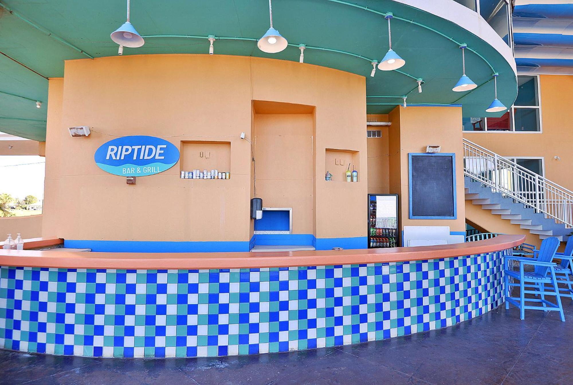 Beachfront Oasis At Splash And