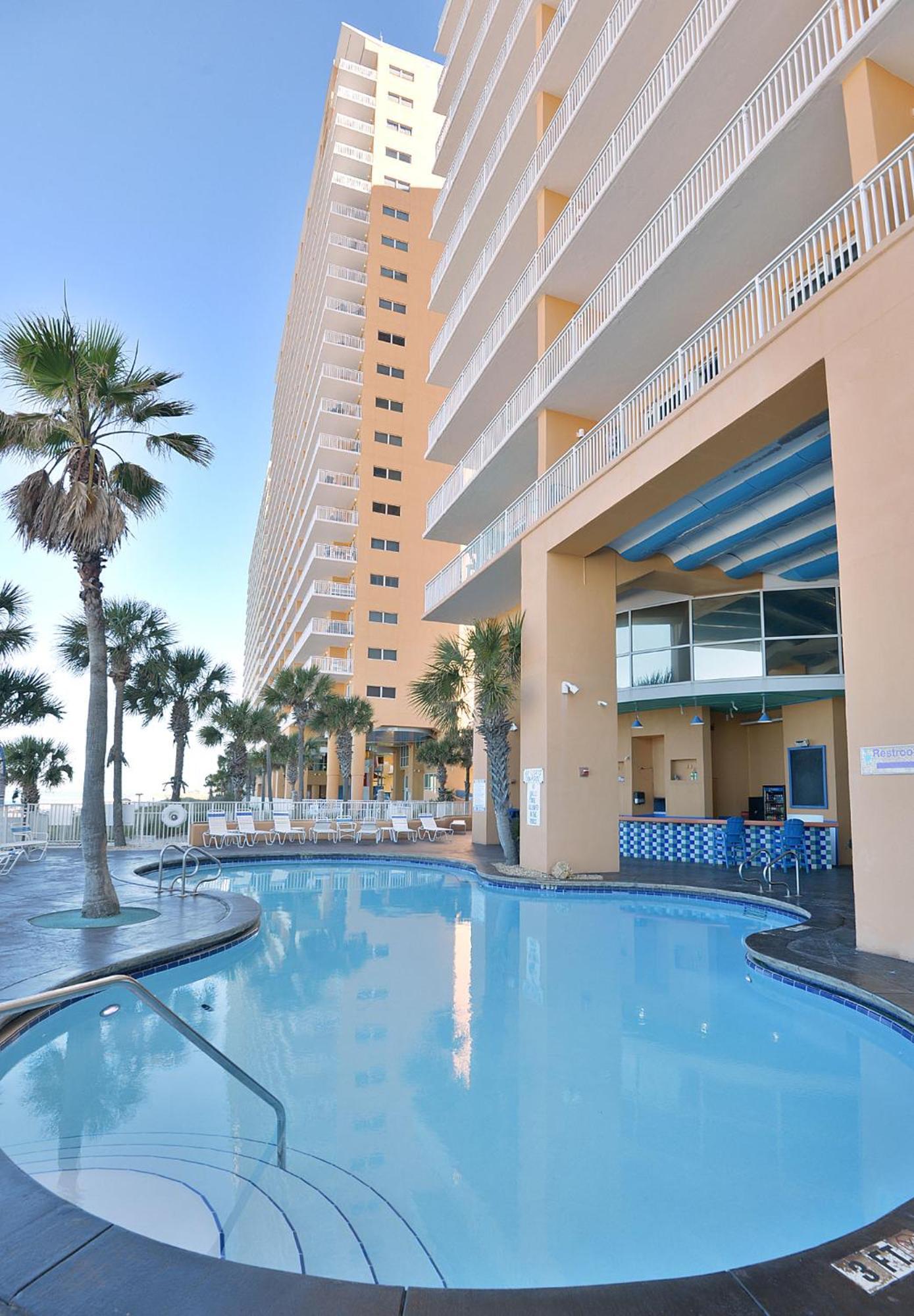 Beachfront Oasis At Splash And