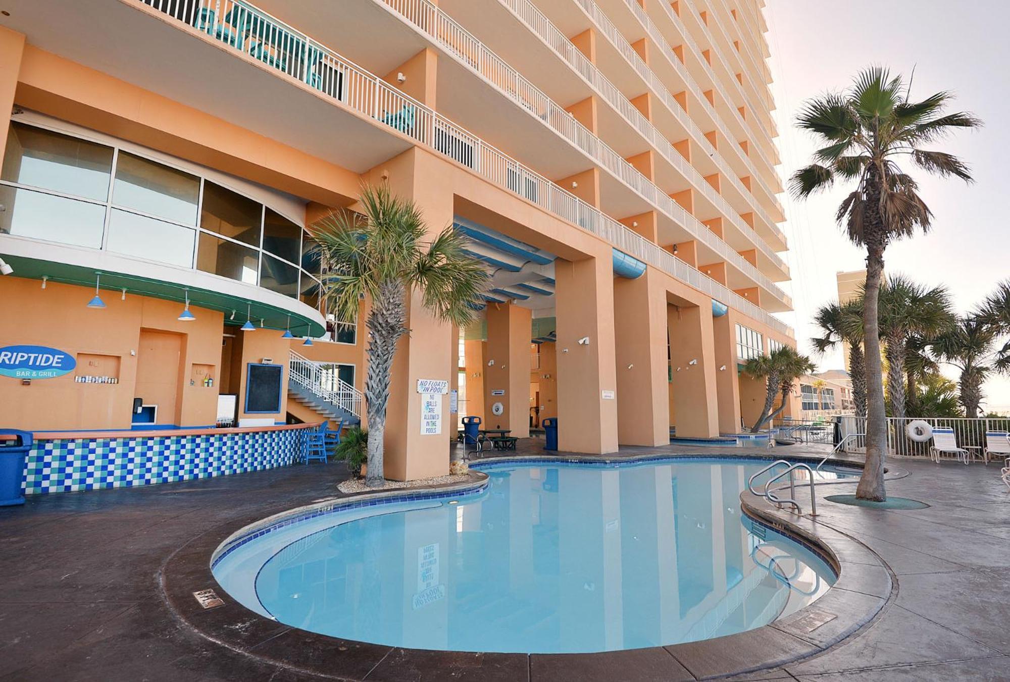 Beachfront Oasis At Splash And Aparthotel