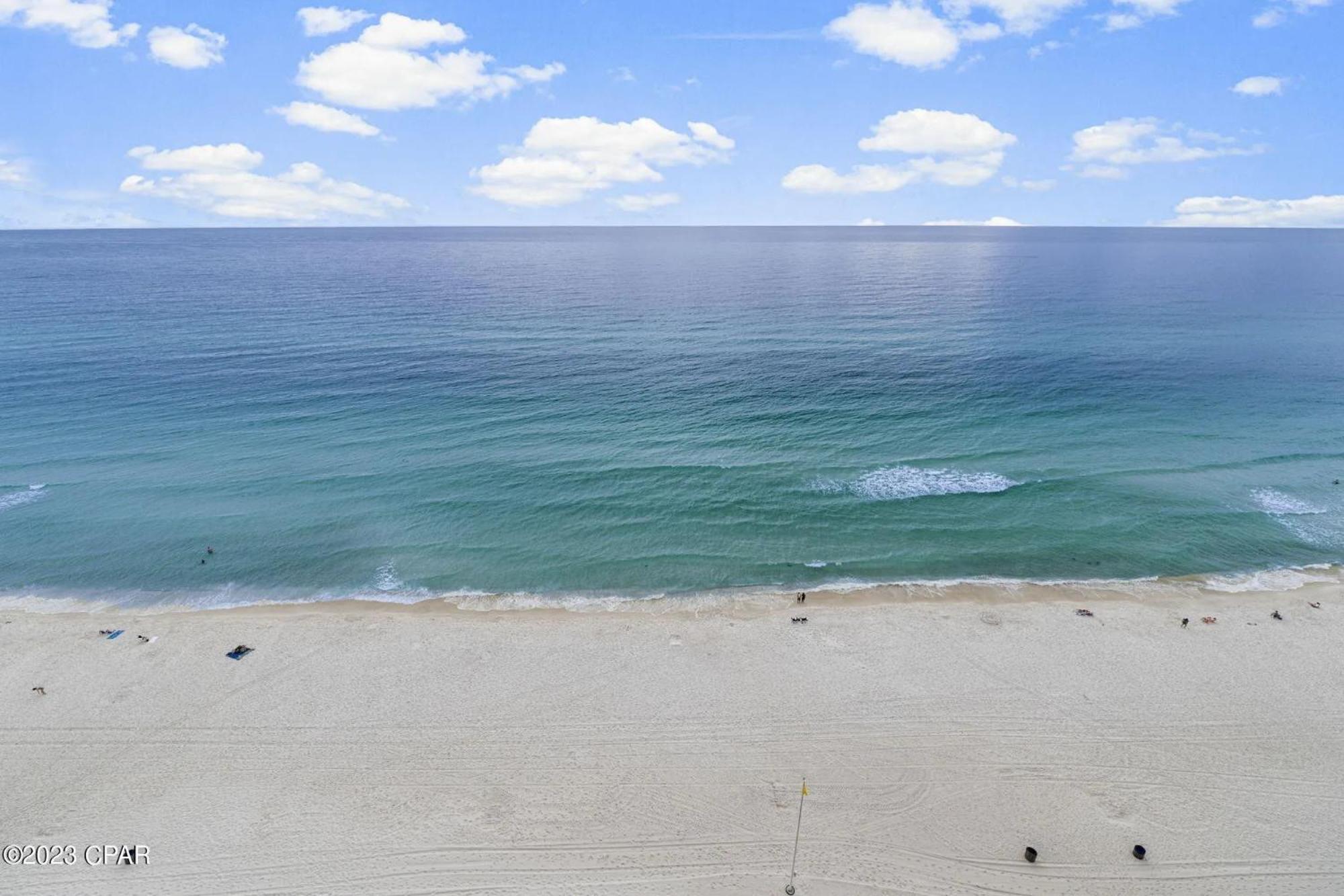 Aparthotel Beachfront Oasis At Splash And