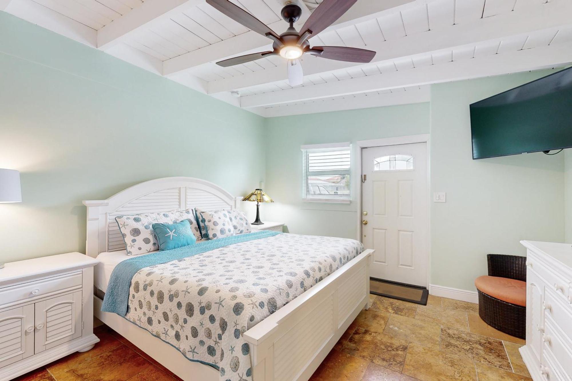 Key Colony Hide Away *