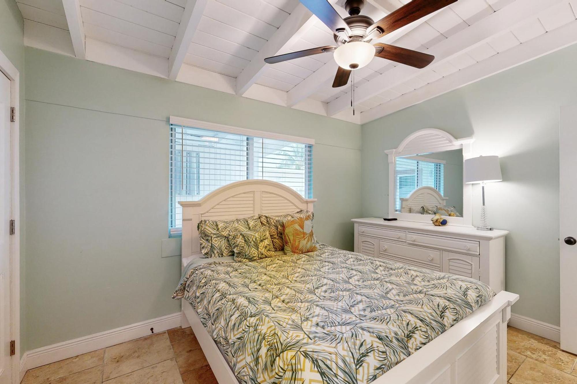 Key Colony Hide Away * Key Colony Beach
