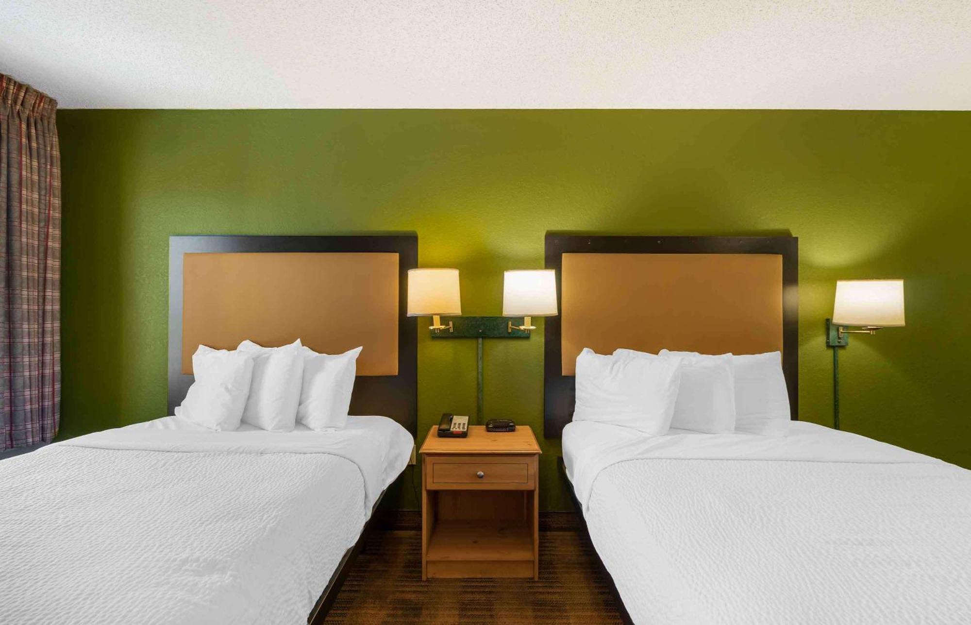 Extended America - - Carillon Park Hotel 2*