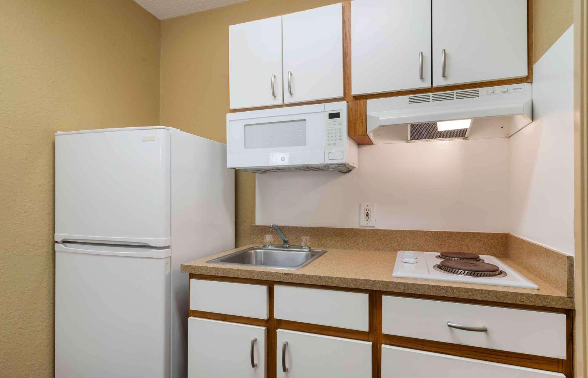 Hotel Extended America - - Carillon Park